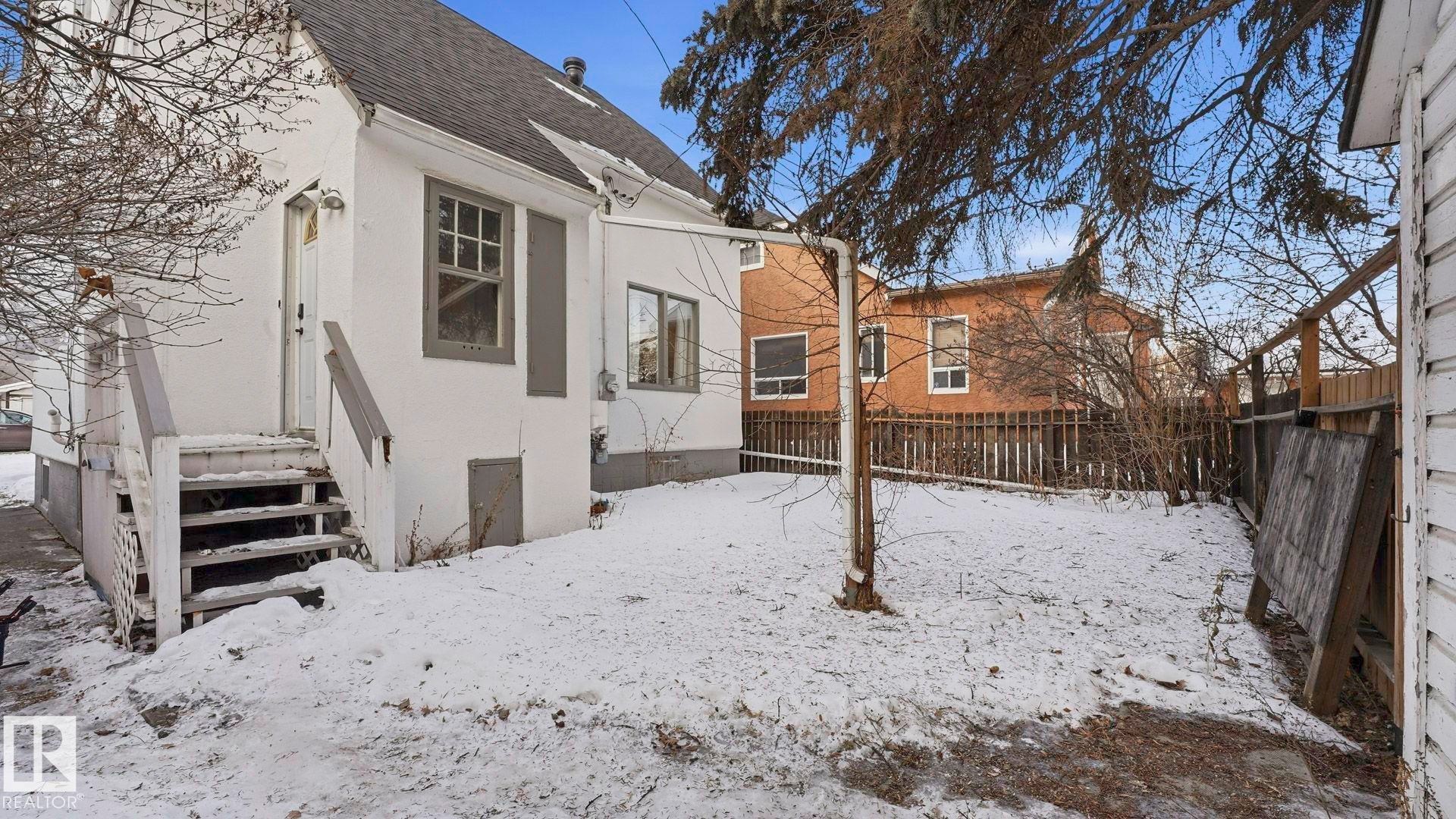 10149 122 Street, Edmonton, AB - Outdoor