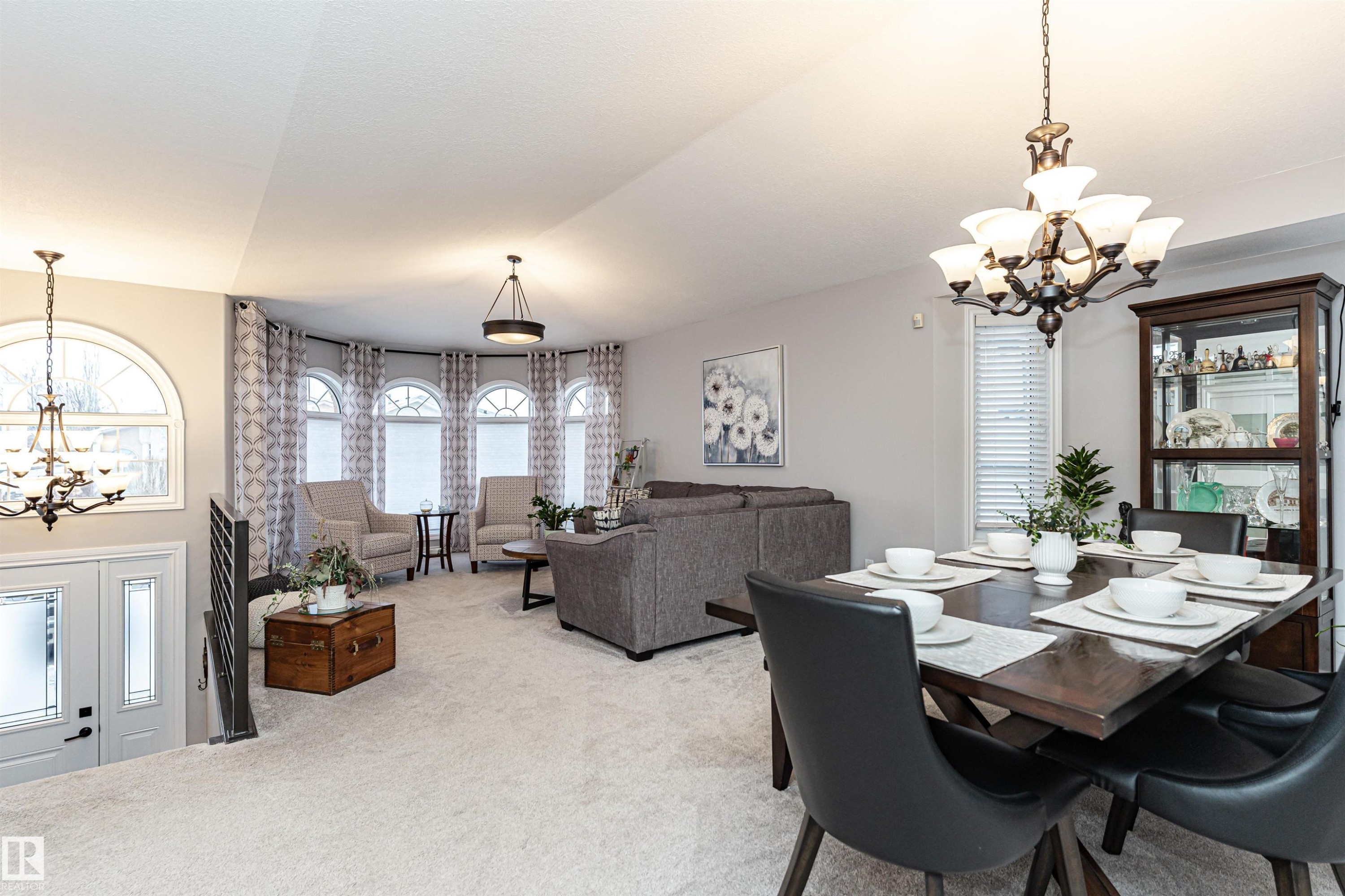 5755 161 Avenue, Edmonton, AB - Indoor Photo Showing Dining Room