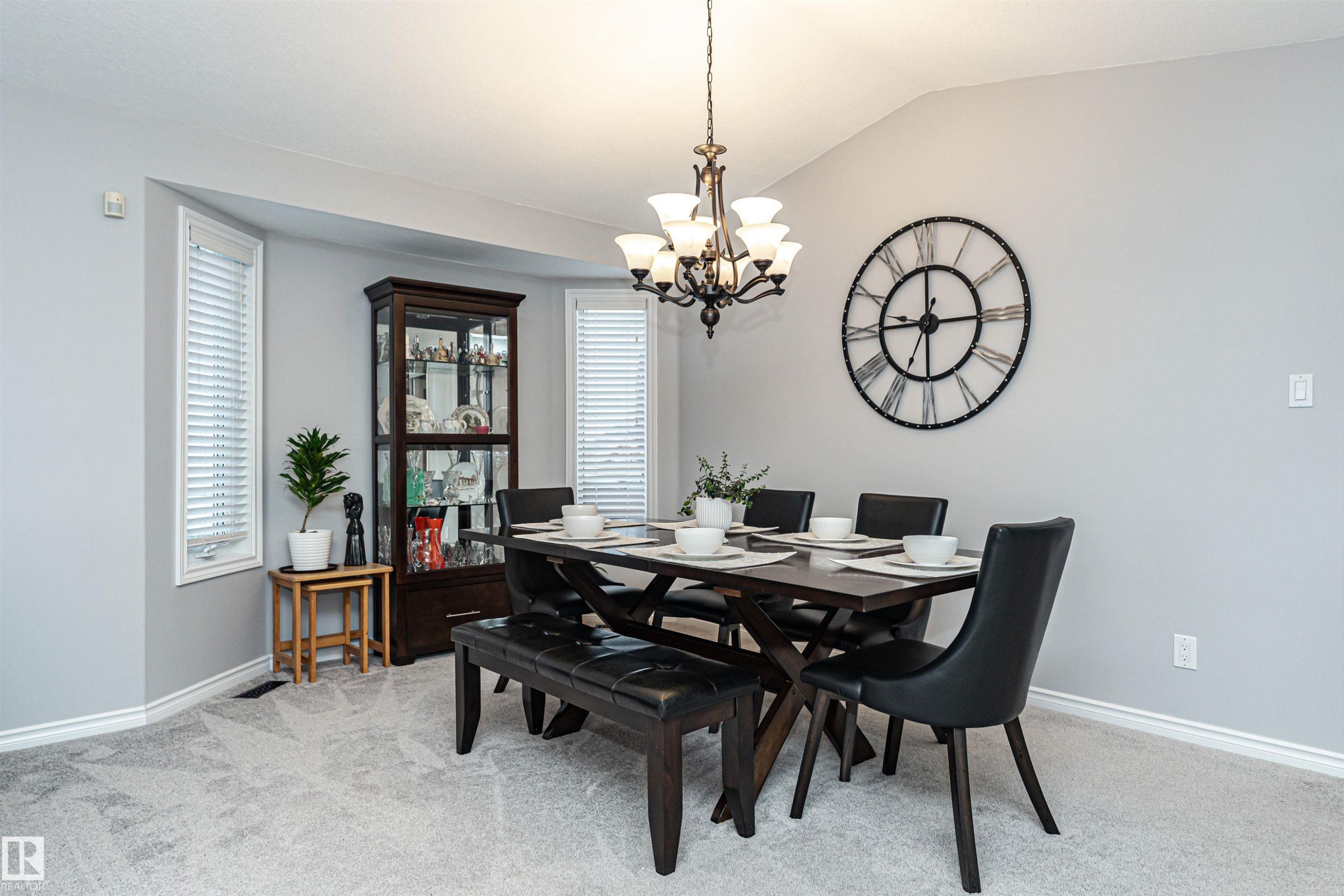 5755 161 Avenue, Edmonton, AB - Indoor Photo Showing Dining Room