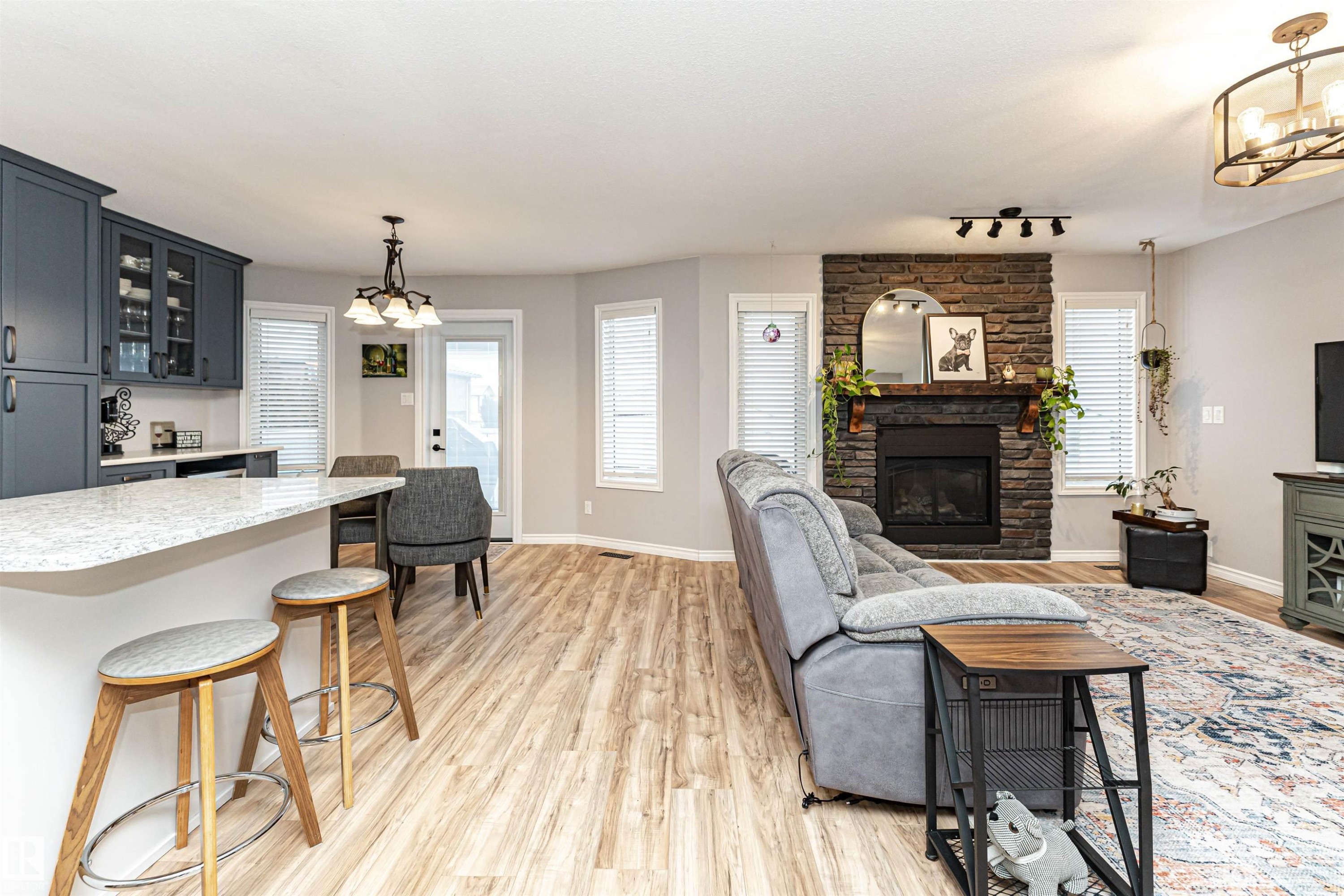 5755 161 Avenue, Edmonton, AB - Indoor Photo Showing Living Room With Fireplace