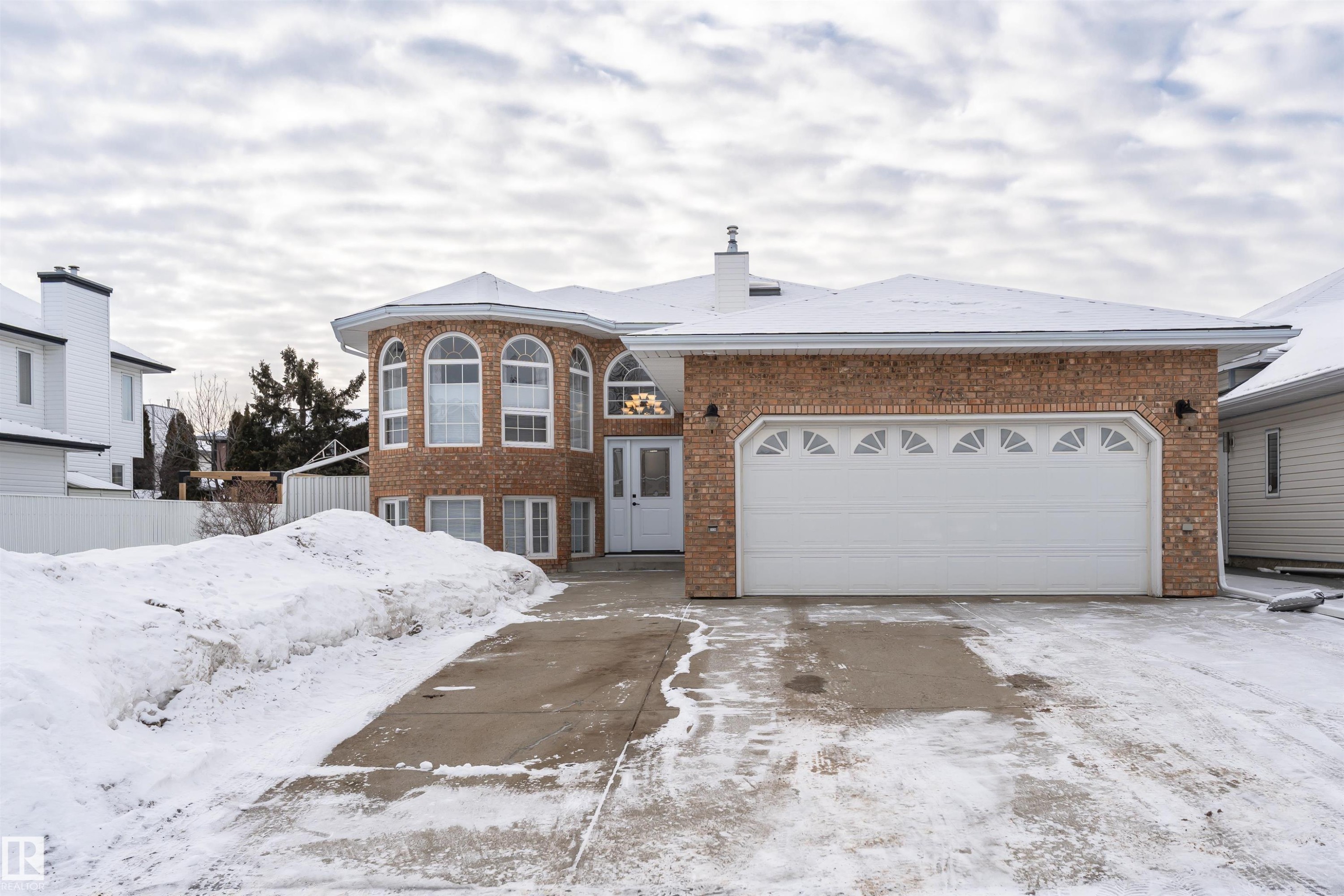 5755 161 Avenue, Edmonton, AB - Outdoor