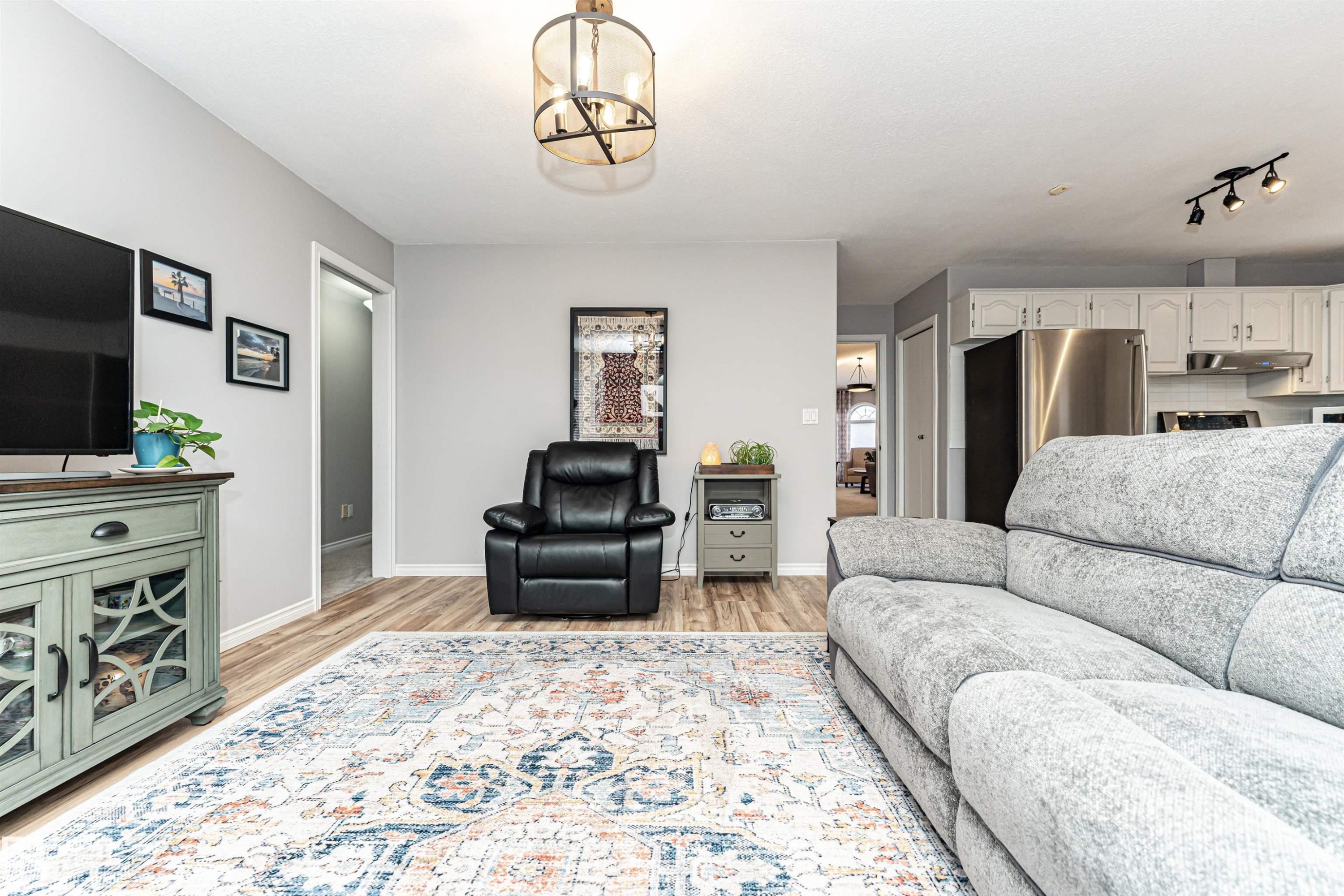 5755 161 Avenue, Edmonton, AB - Indoor Photo Showing Living Room