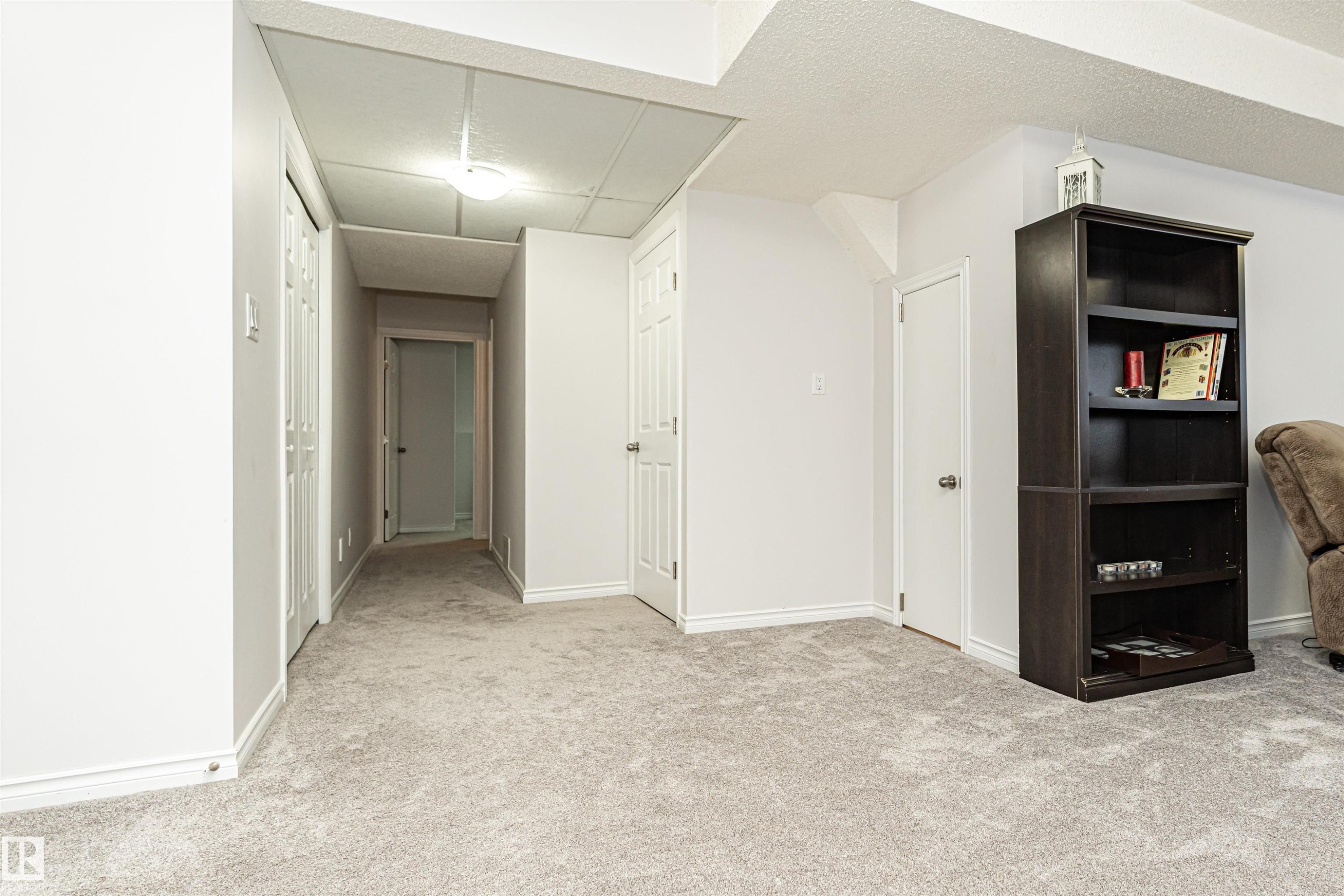 5755 161 Avenue, Edmonton, AB - Indoor Photo Showing Other Room