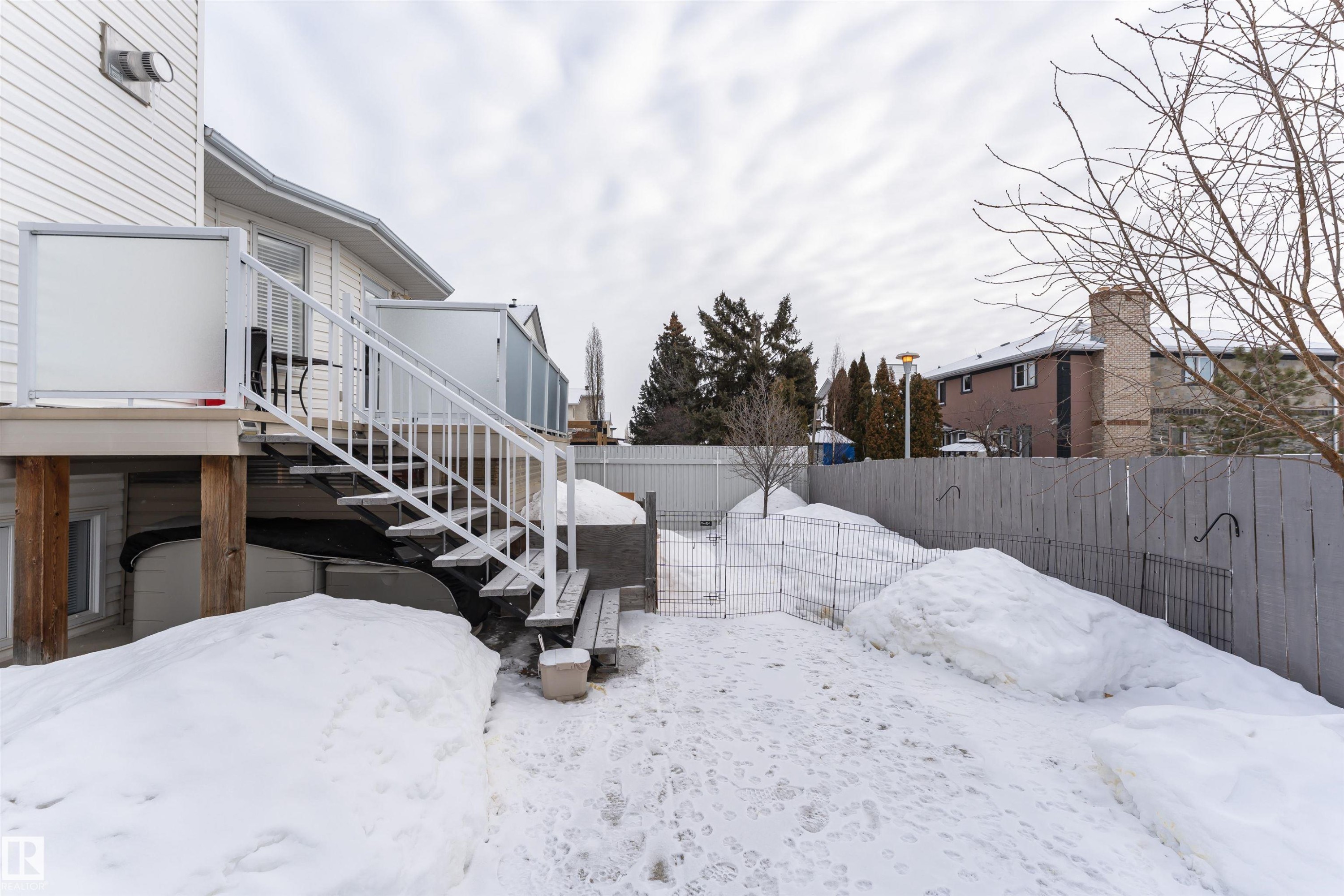 5755 161 Avenue, Edmonton, AB - Outdoor