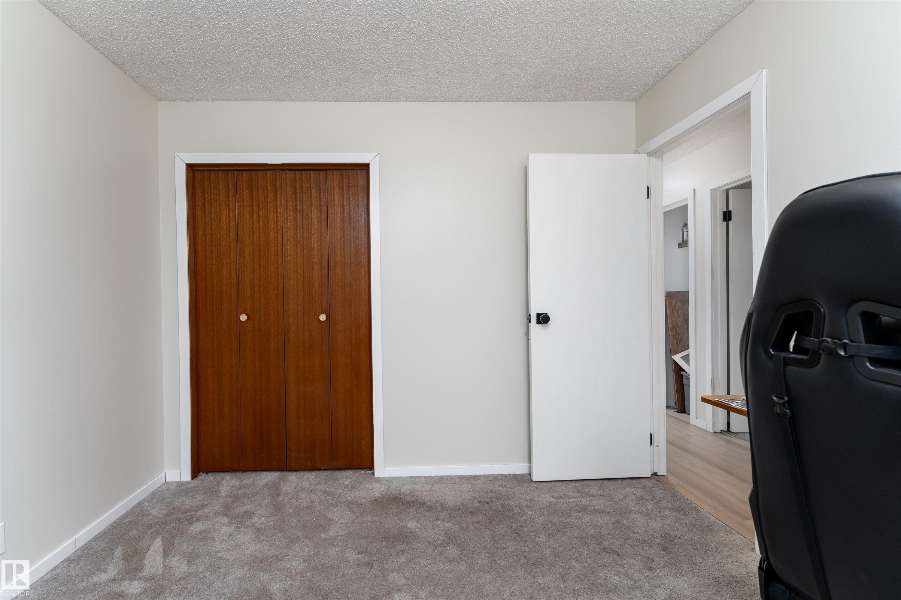 11020 171 Avenue, Edmonton, AB - Indoor