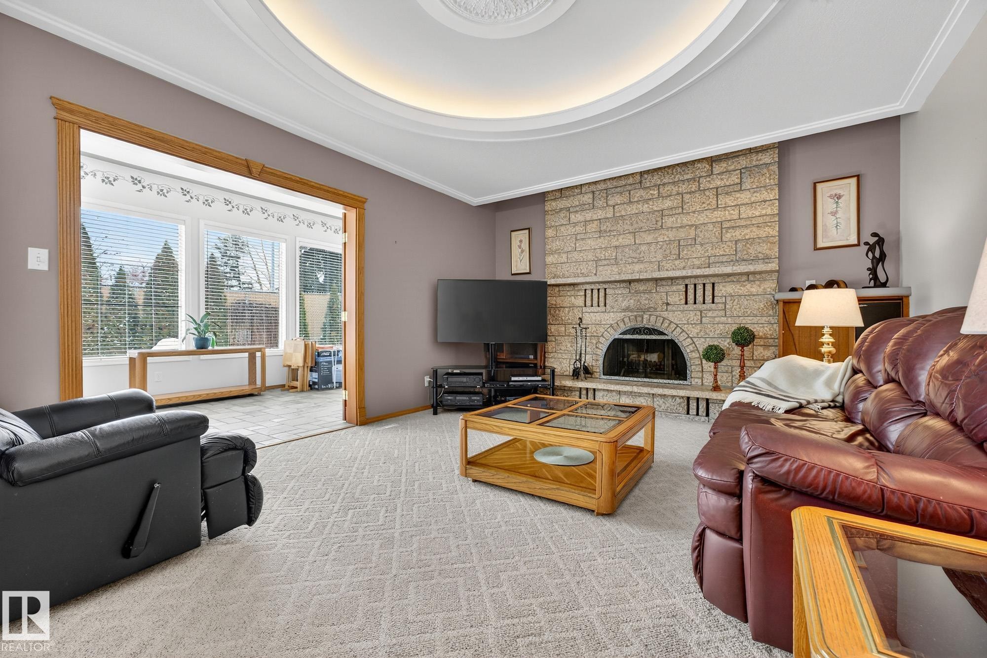 3455 Hill View Crescent, Edmonton, AB - Indoor Photo Showing Living Room With Fireplace