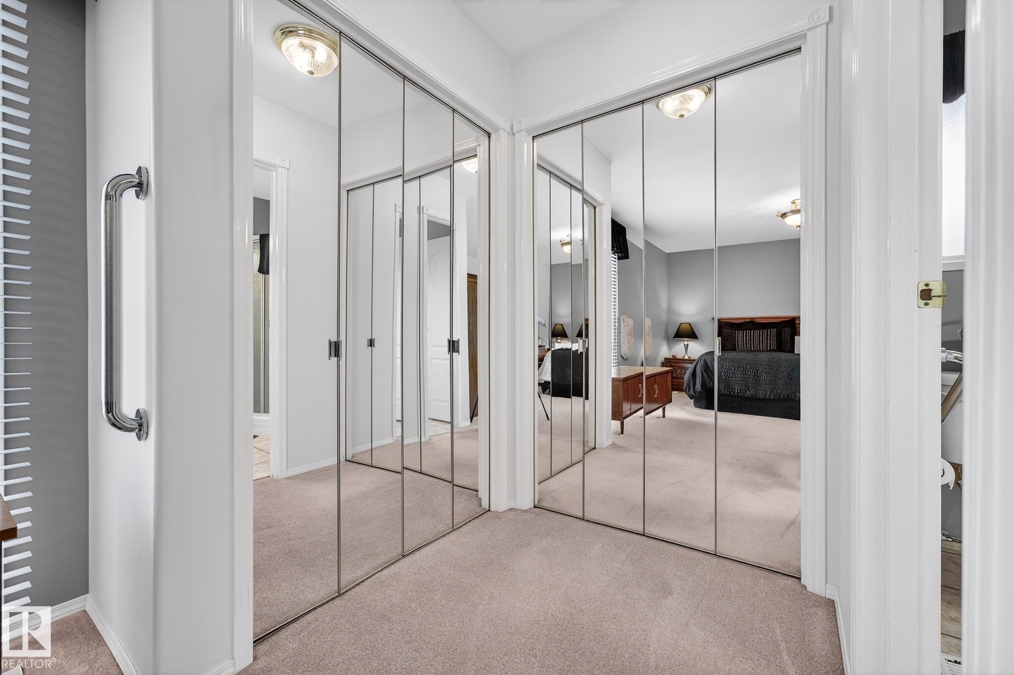 3455 Hill View Crescent, Edmonton, AB - Indoor Photo Showing Other Room