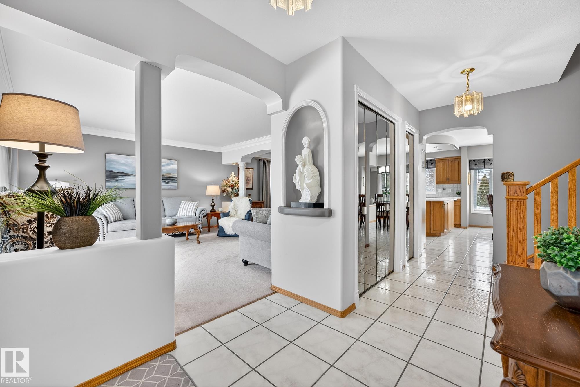 3455 Hill View Crescent, Edmonton, AB - Indoor Photo Showing Other Room