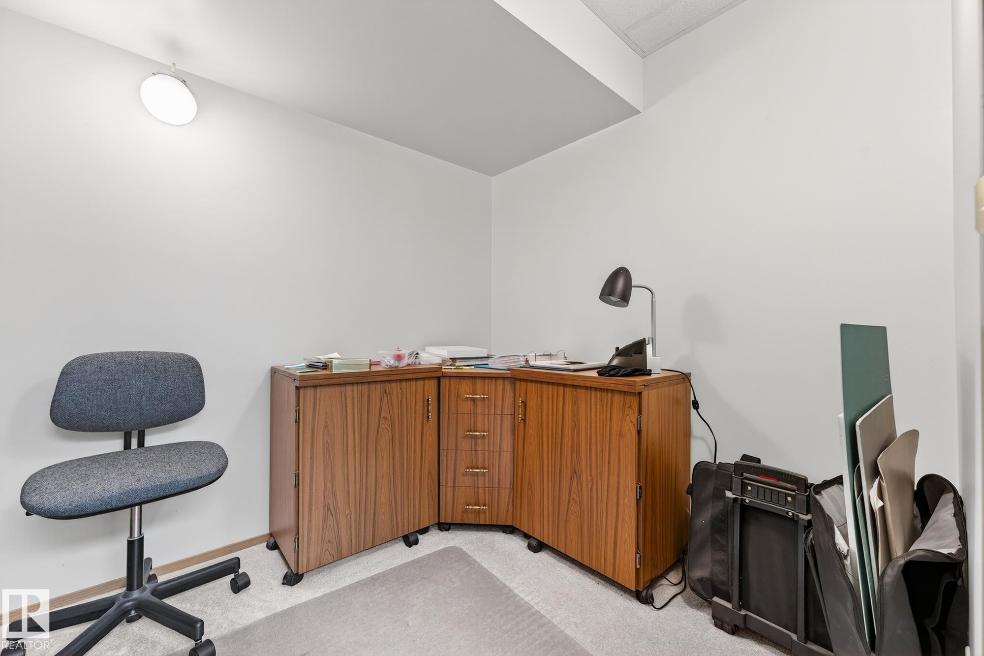 3455 Hill View Crescent, Edmonton, AB - Indoor