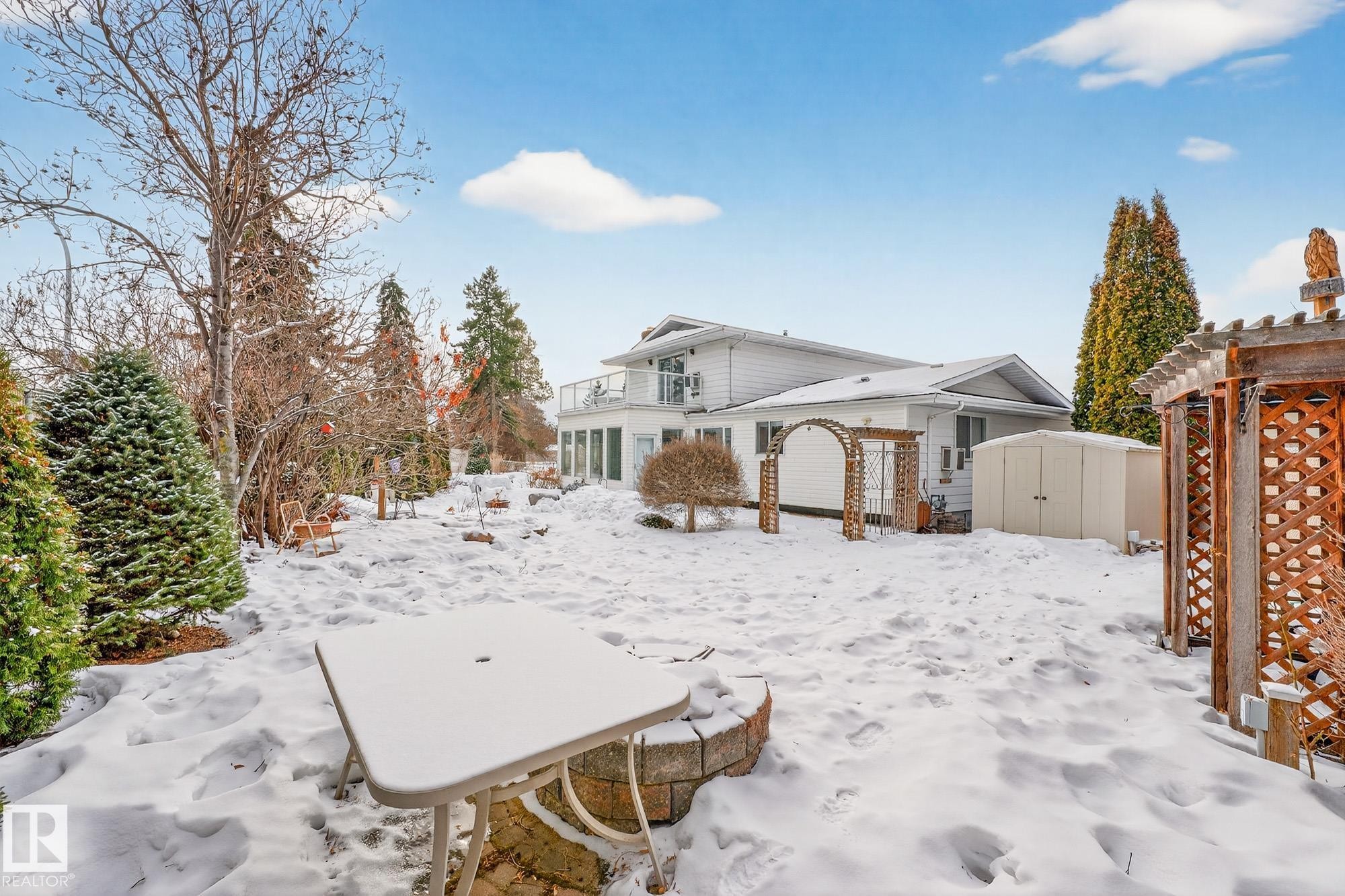 3455 Hill View Crescent, Edmonton, AB - Outdoor