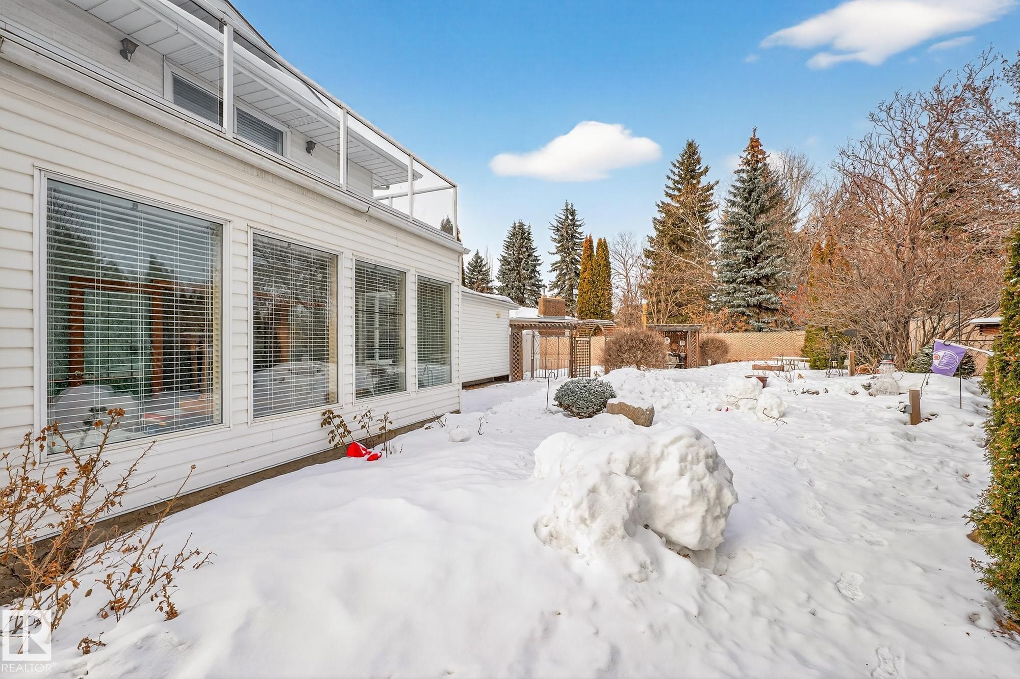 3455 Hill View Crescent, Edmonton, AB - Outdoor