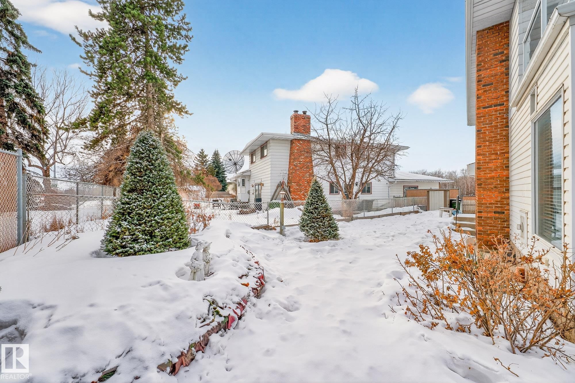 3455 Hill View Crescent, Edmonton, AB - Outdoor