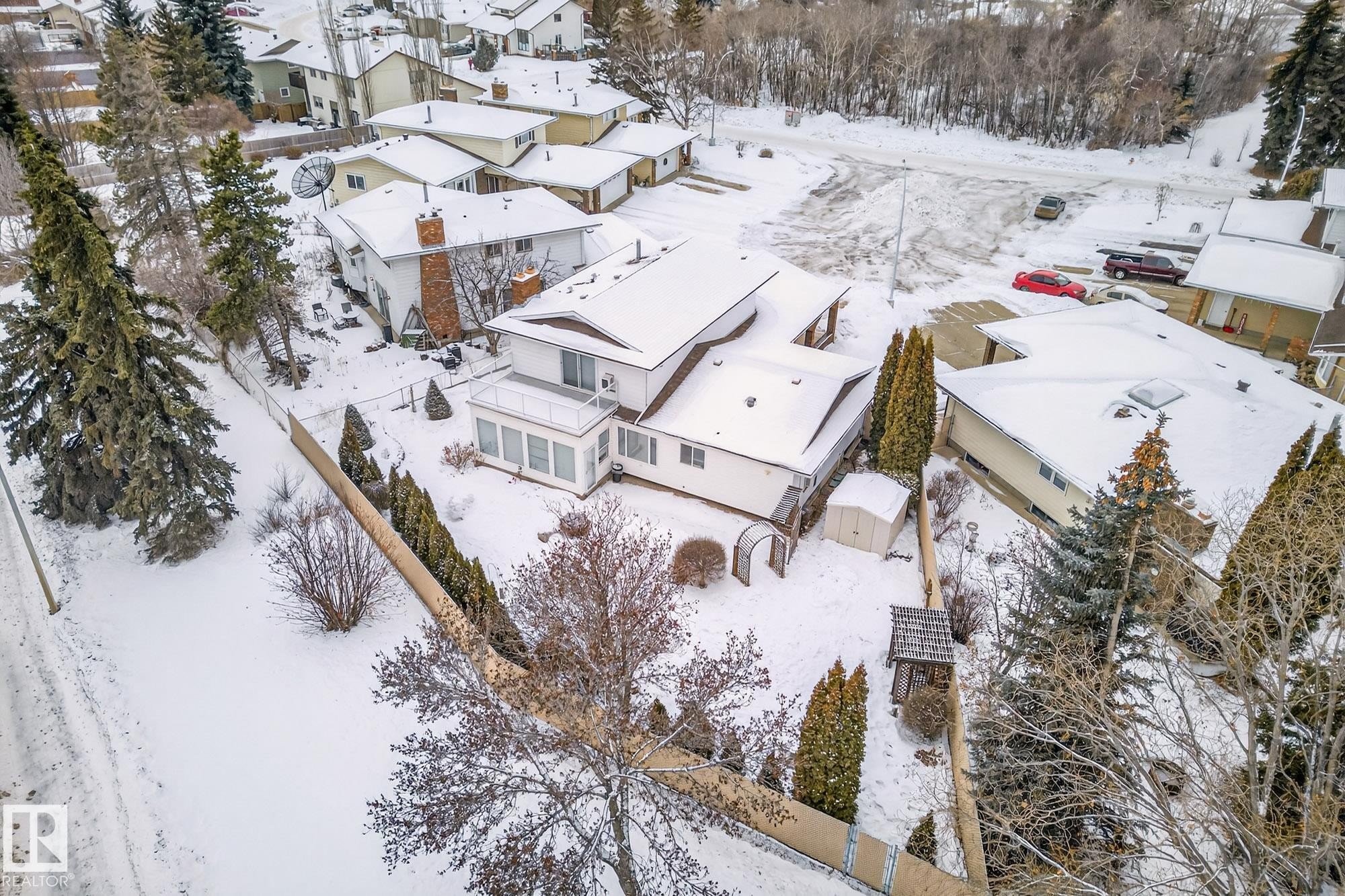 3455 Hill View Crescent, Edmonton, AB - Outdoor With View