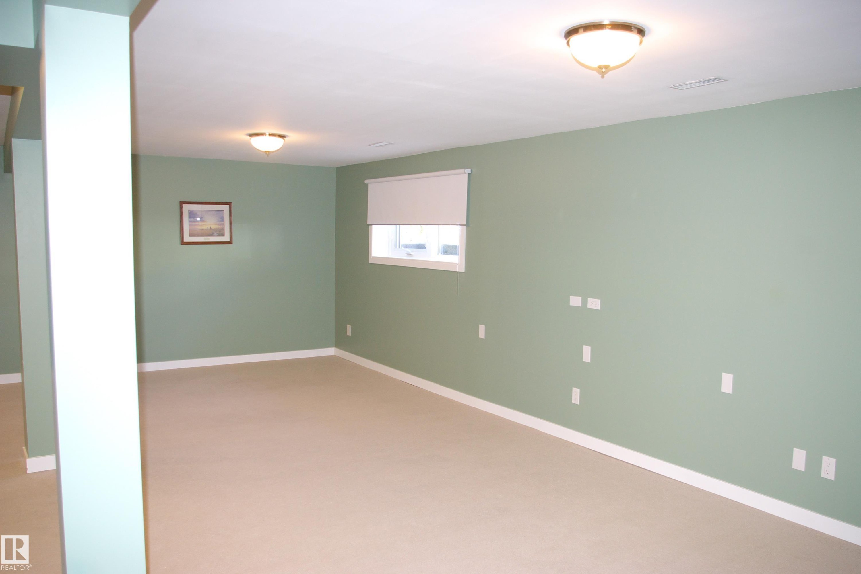 168 Warwick Road, Edmonton, AB - Indoor Photo Showing Other Room