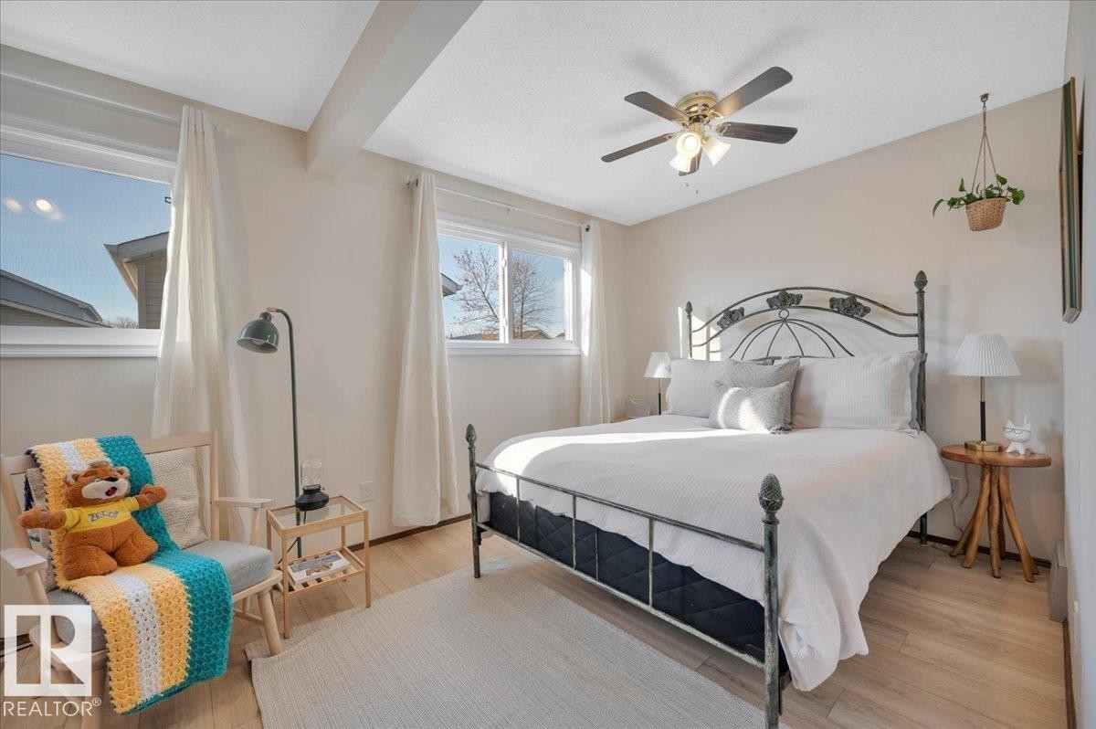 4240 38 Street Nw, Edmonton, AB - Indoor Photo Showing Bedroom