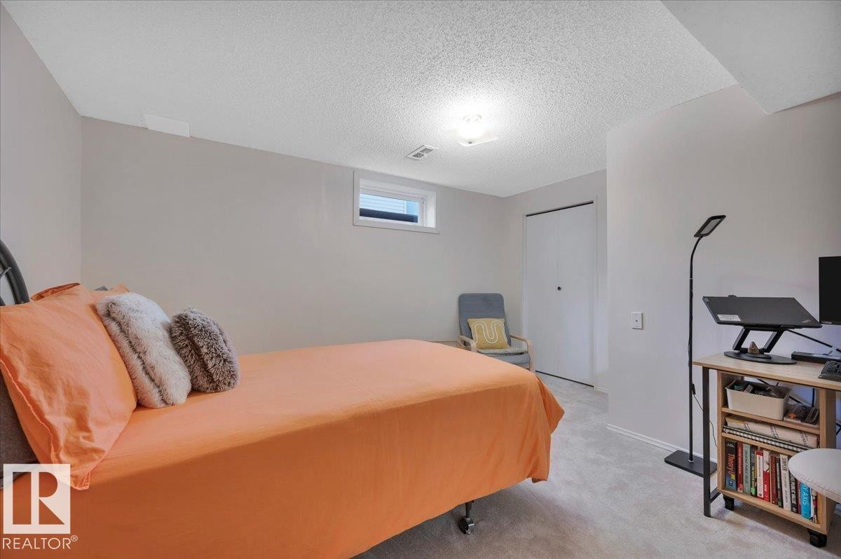 4240 38 Street Nw, Edmonton, AB - Indoor Photo Showing Bedroom