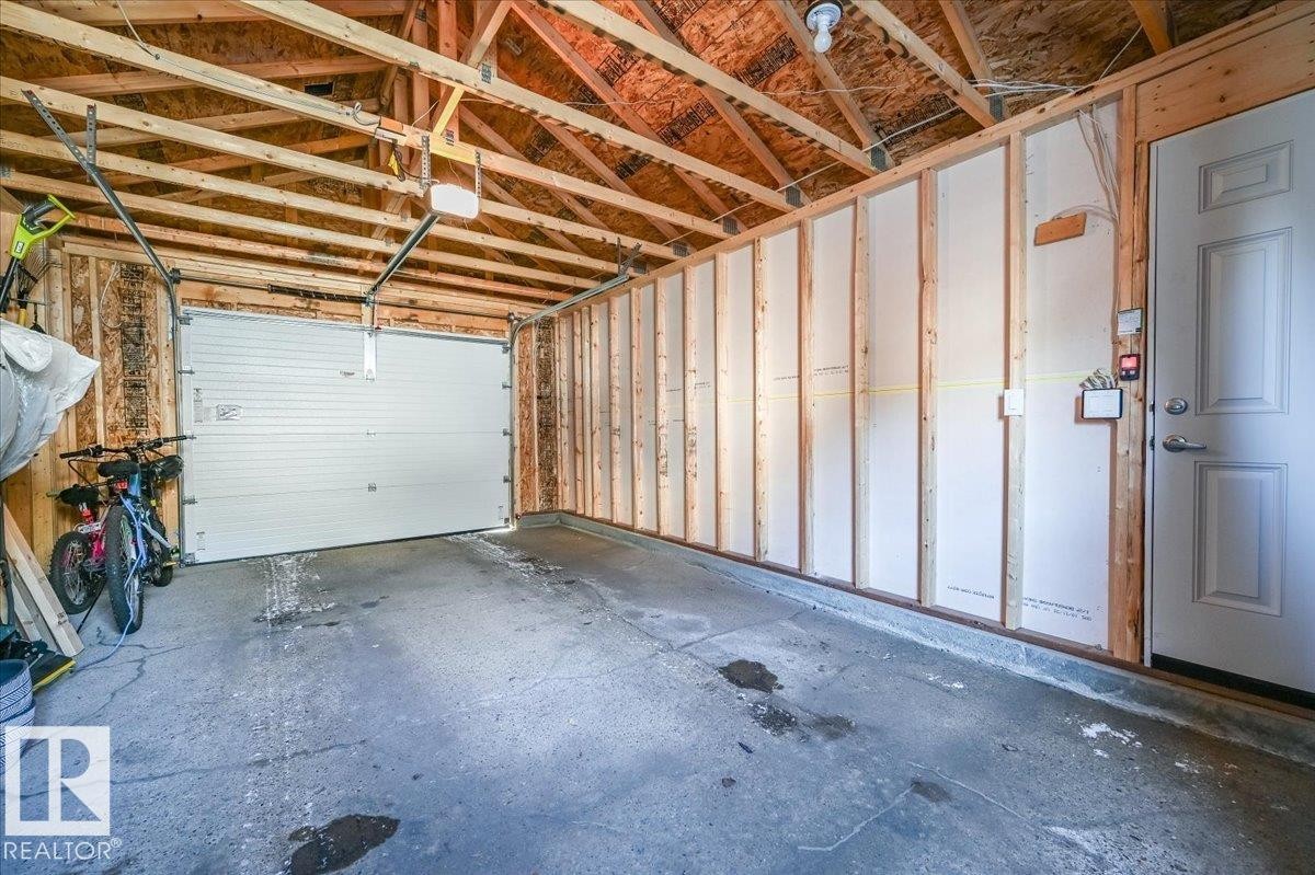 4240 38 Street Nw, Edmonton, AB - Indoor Photo Showing Garage