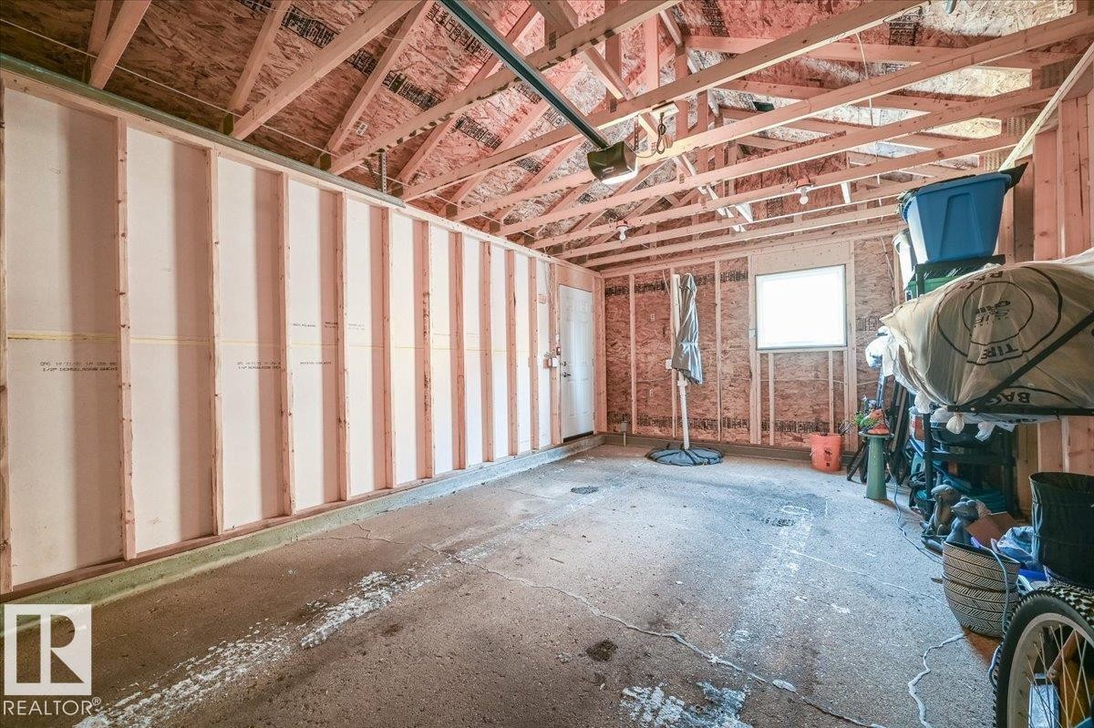 4240 38 Street Nw, Edmonton, AB - Indoor