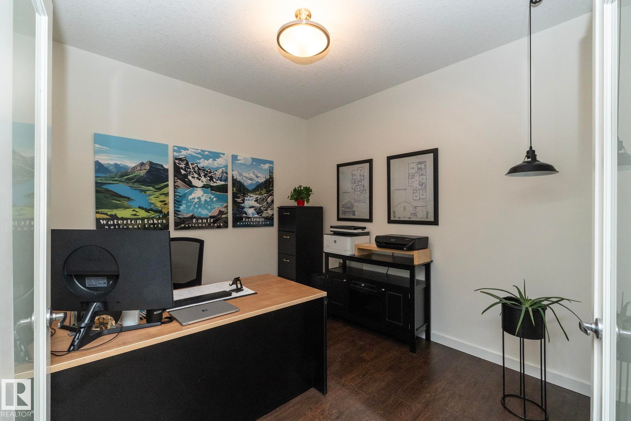 13020 207 Street, Edmonton, AB - Indoor Photo Showing Office