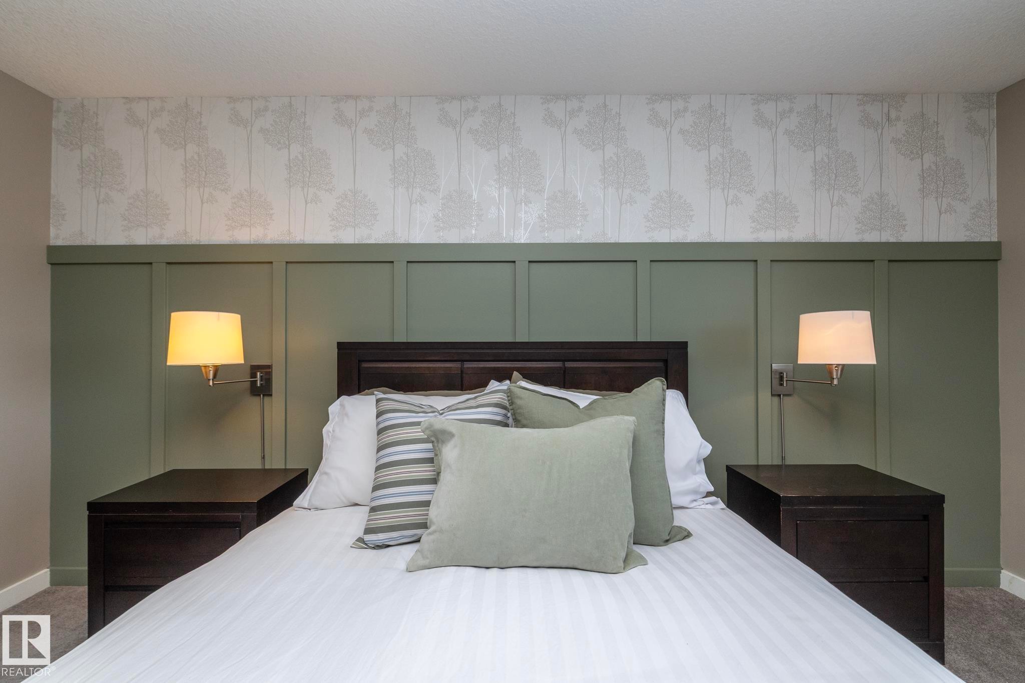 13020 207 Street, Edmonton, AB - Indoor Photo Showing Bedroom