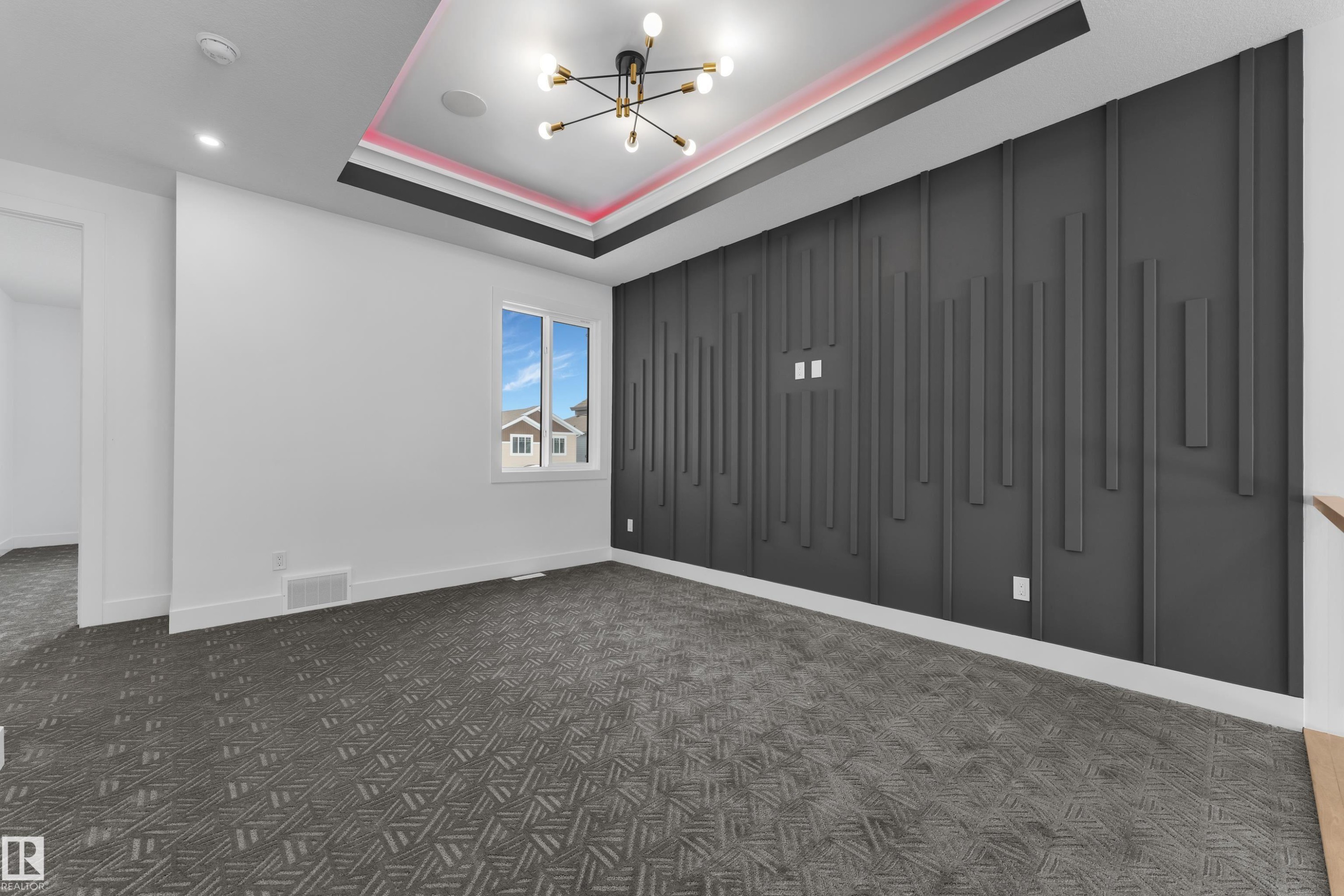 752 Astoria Way, Devon, AB - Indoor Photo Showing Other Room