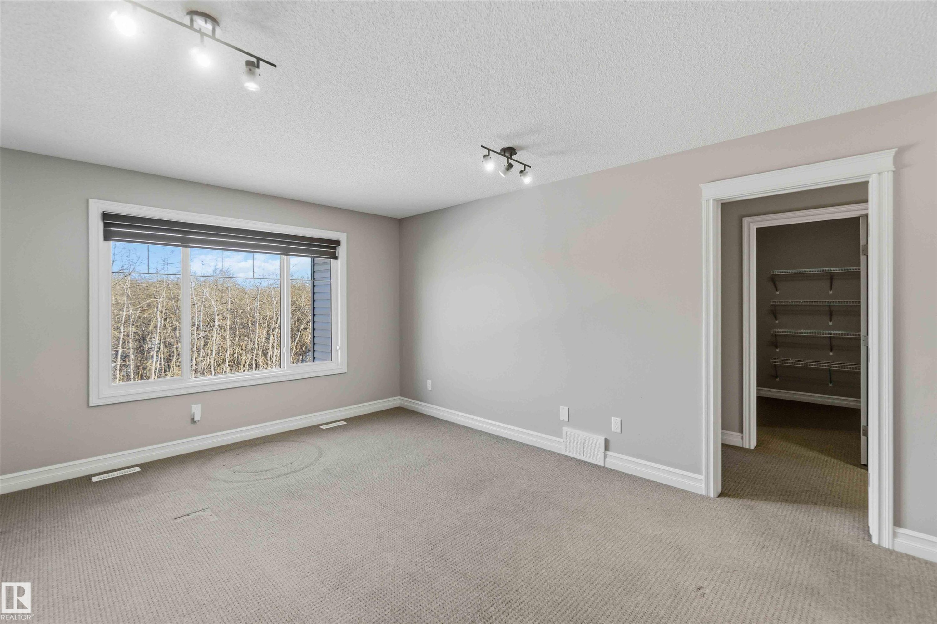 3683 8 Street, Edmonton, AB - Indoor Photo Showing Other Room