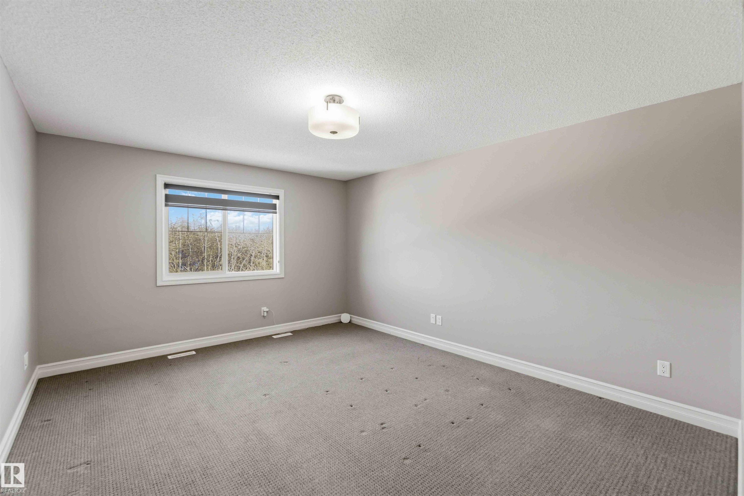3683 8 Street, Edmonton, AB - Indoor Photo Showing Other Room