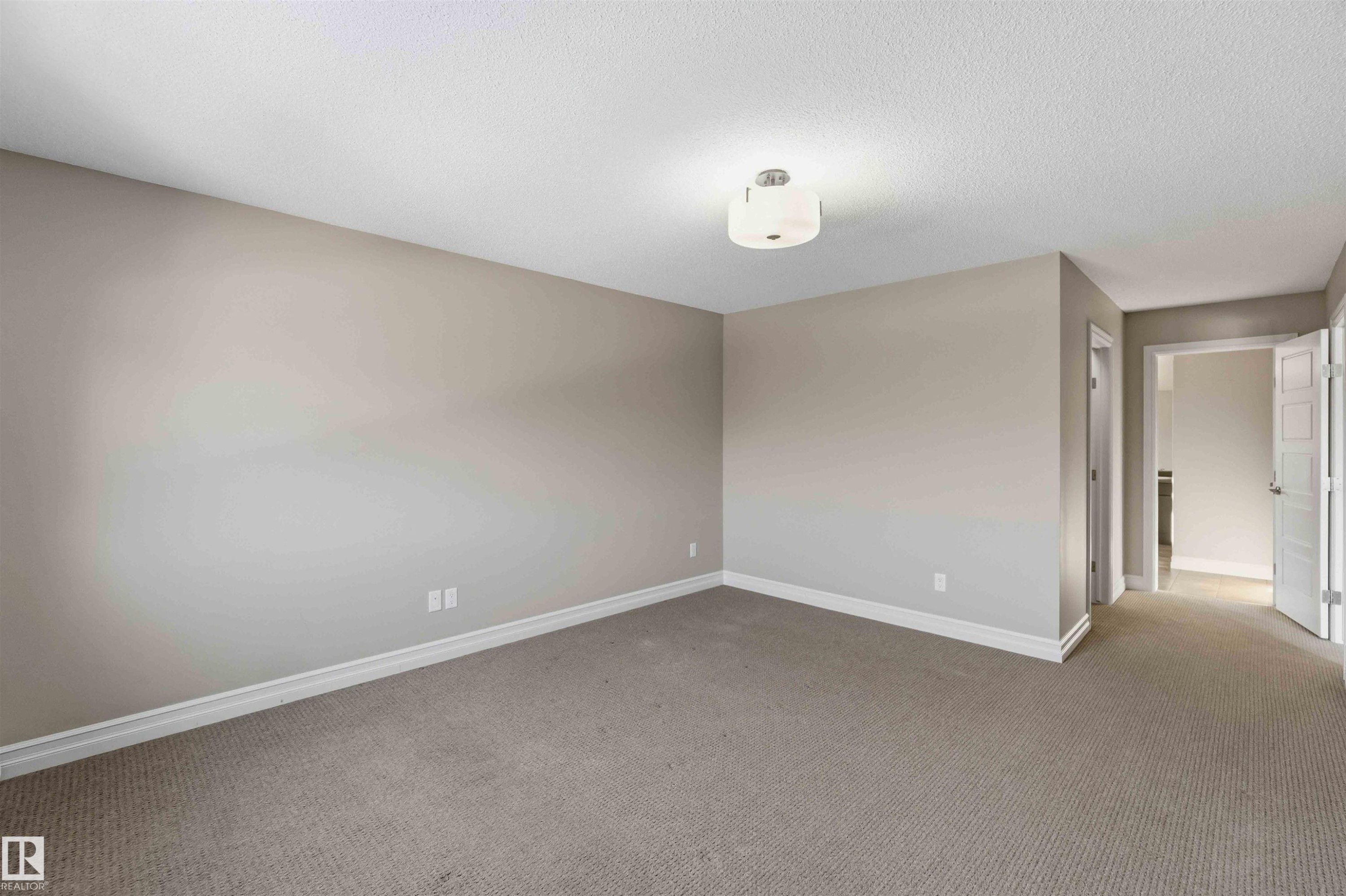 3683 8 Street, Edmonton, AB - Indoor Photo Showing Other Room