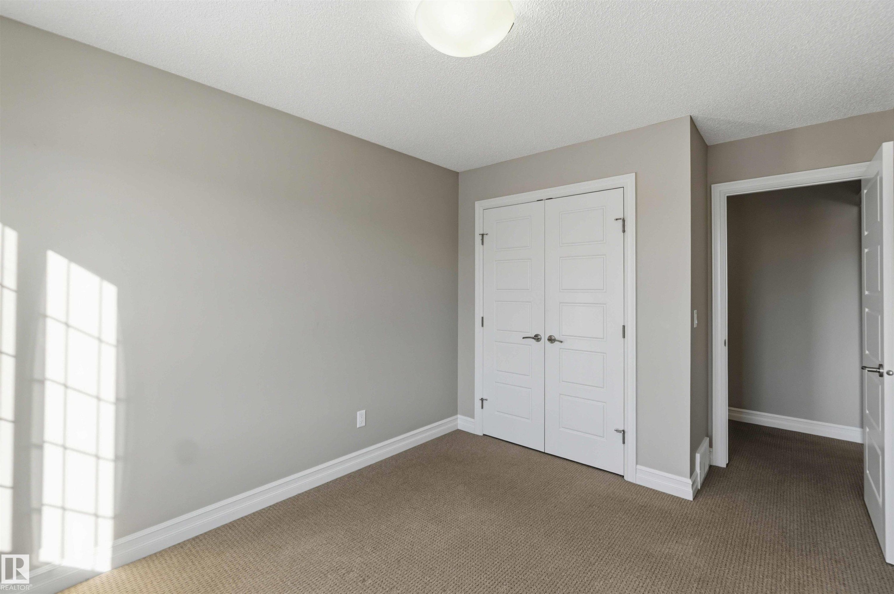 3683 8 Street, Edmonton, AB - Indoor Photo Showing Other Room