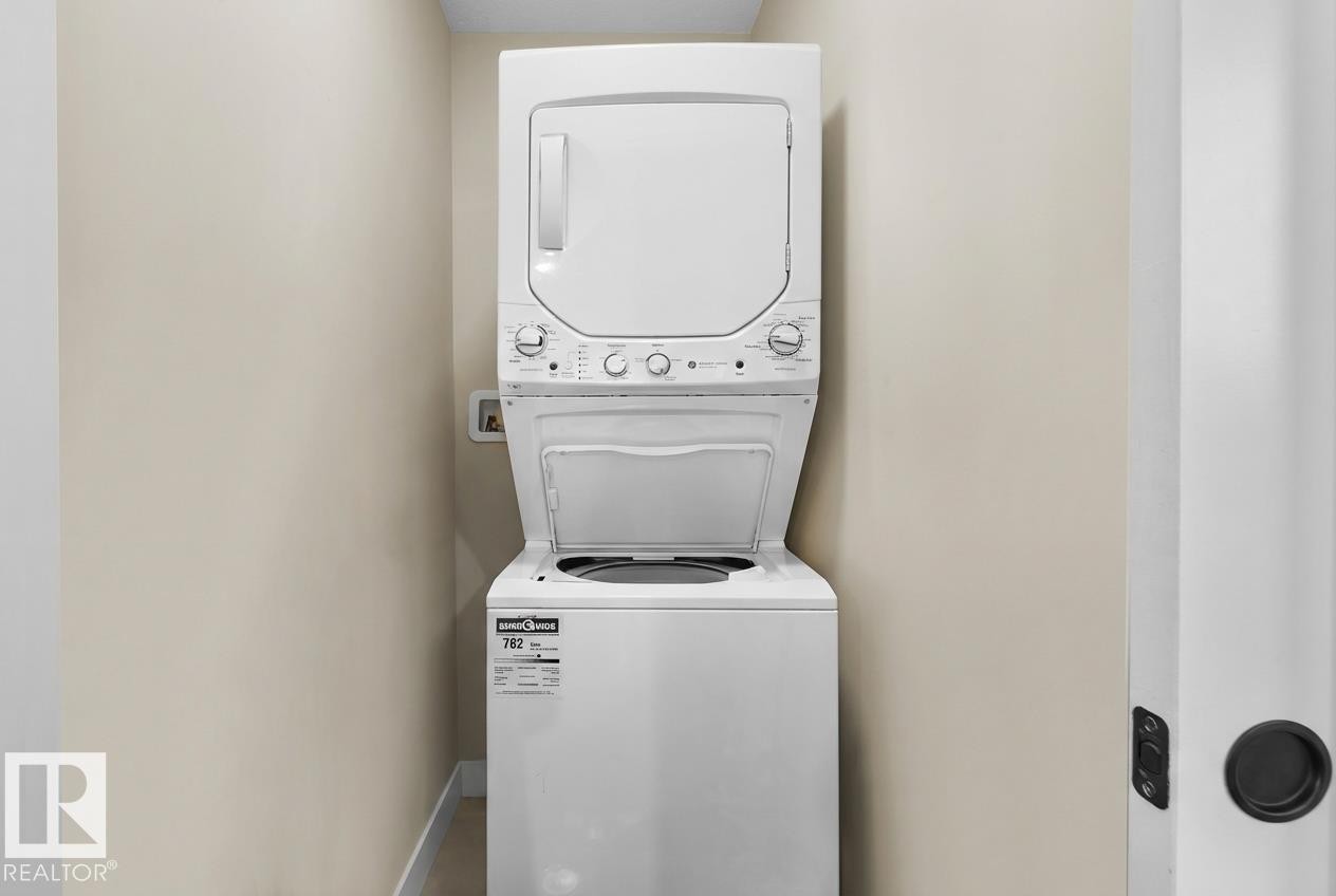 11212 75 Avenue, Edmonton, AB - Indoor Photo Showing Laundry Room
