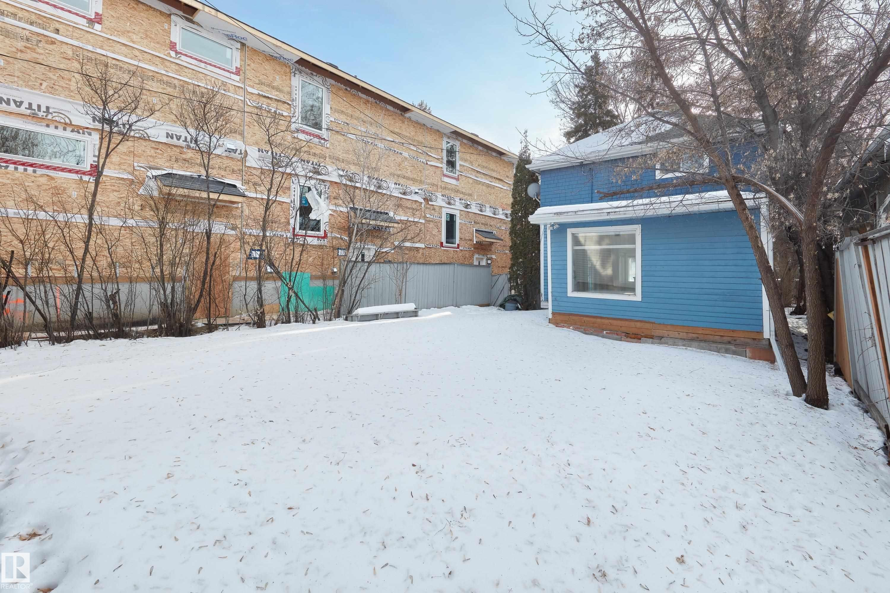 11212 75 Avenue, Edmonton, AB - Outdoor