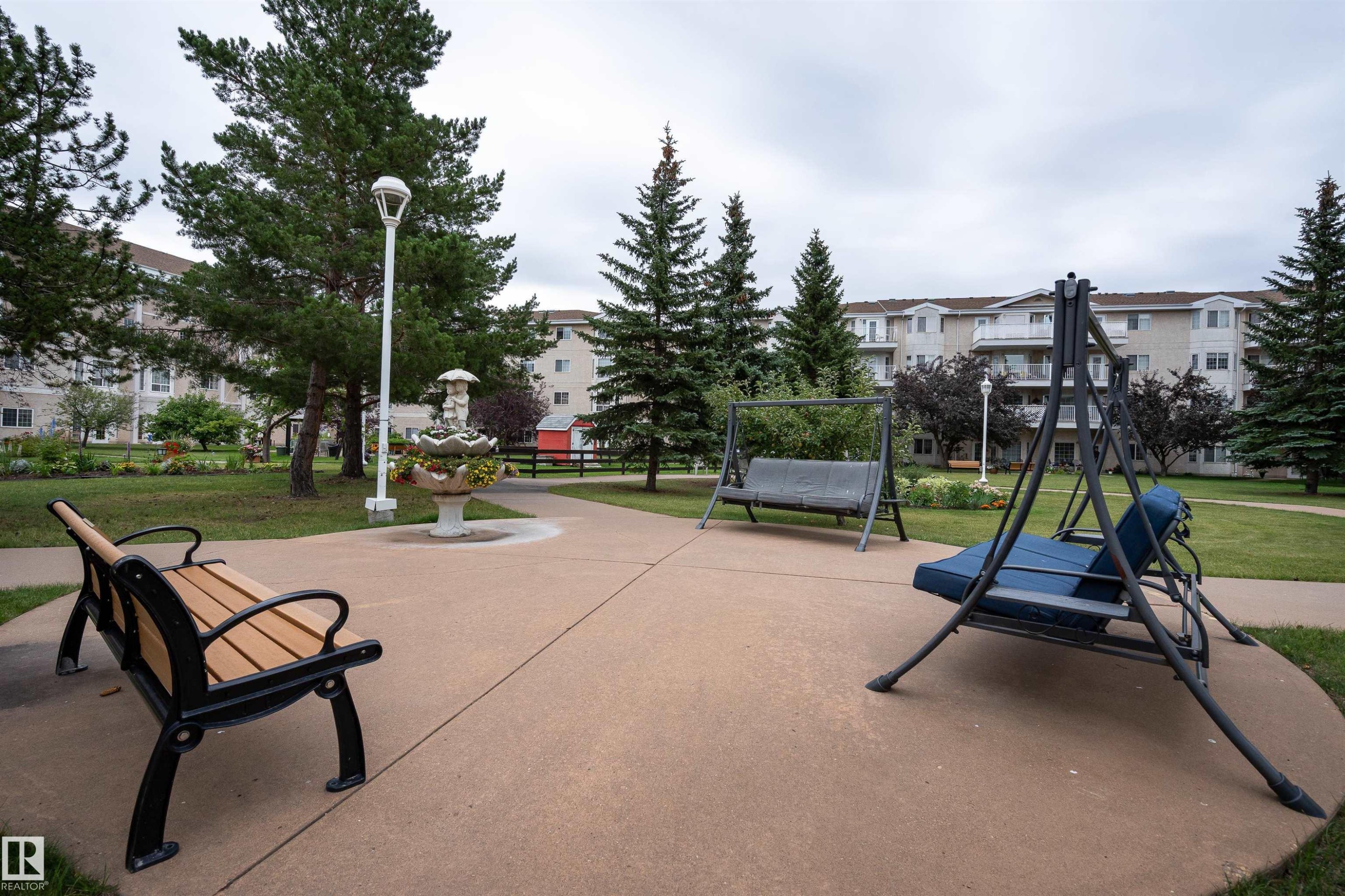454 13441 127 Street, Edmonton, AB - Outdoor