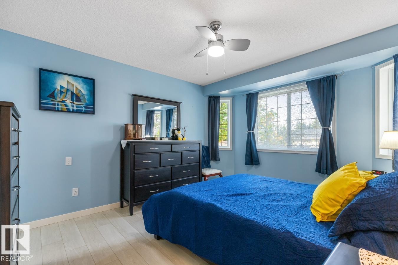 9 1850 Mill Woods Road E, Edmonton, AB - Indoor Photo Showing Bedroom