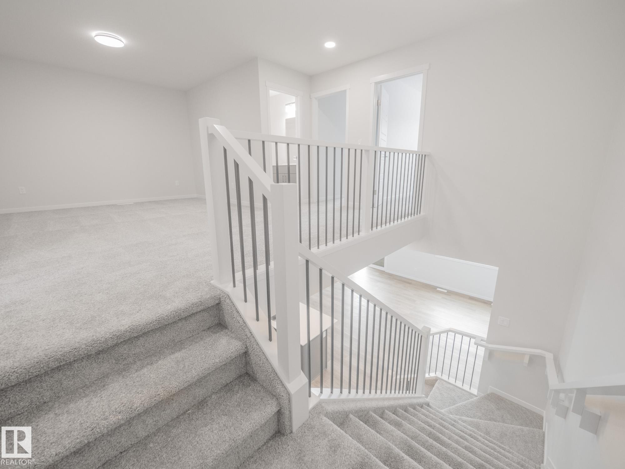 4631 Kinsella Landing, Edmonton, AB - Indoor Photo Showing Other Room