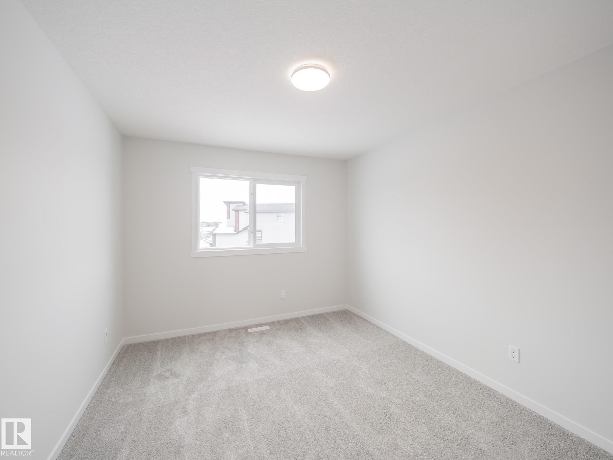 4631 Kinsella Landing, Edmonton, AB - Indoor Photo Showing Other Room