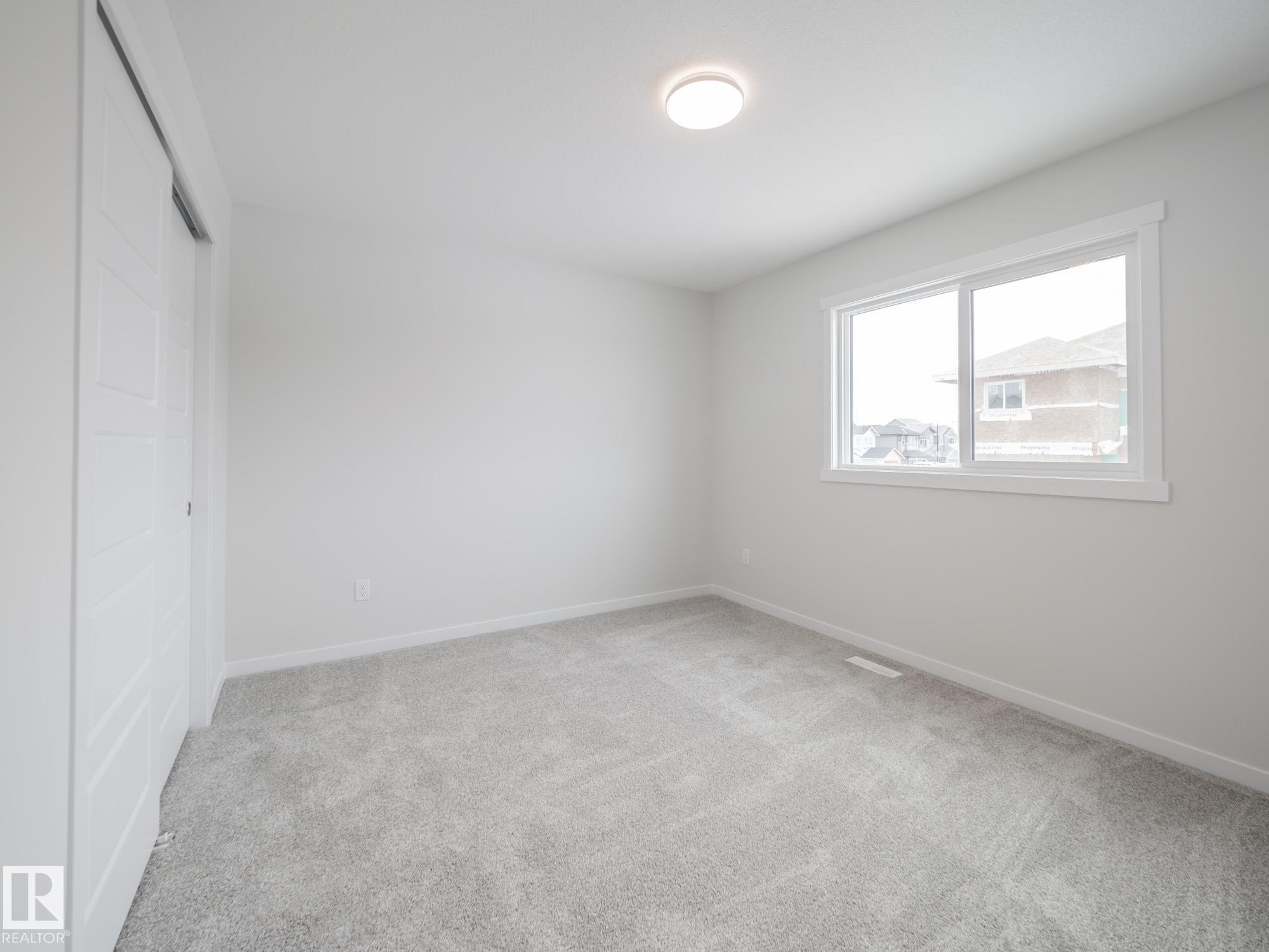 4631 Kinsella Landing, Edmonton, AB - Indoor Photo Showing Other Room