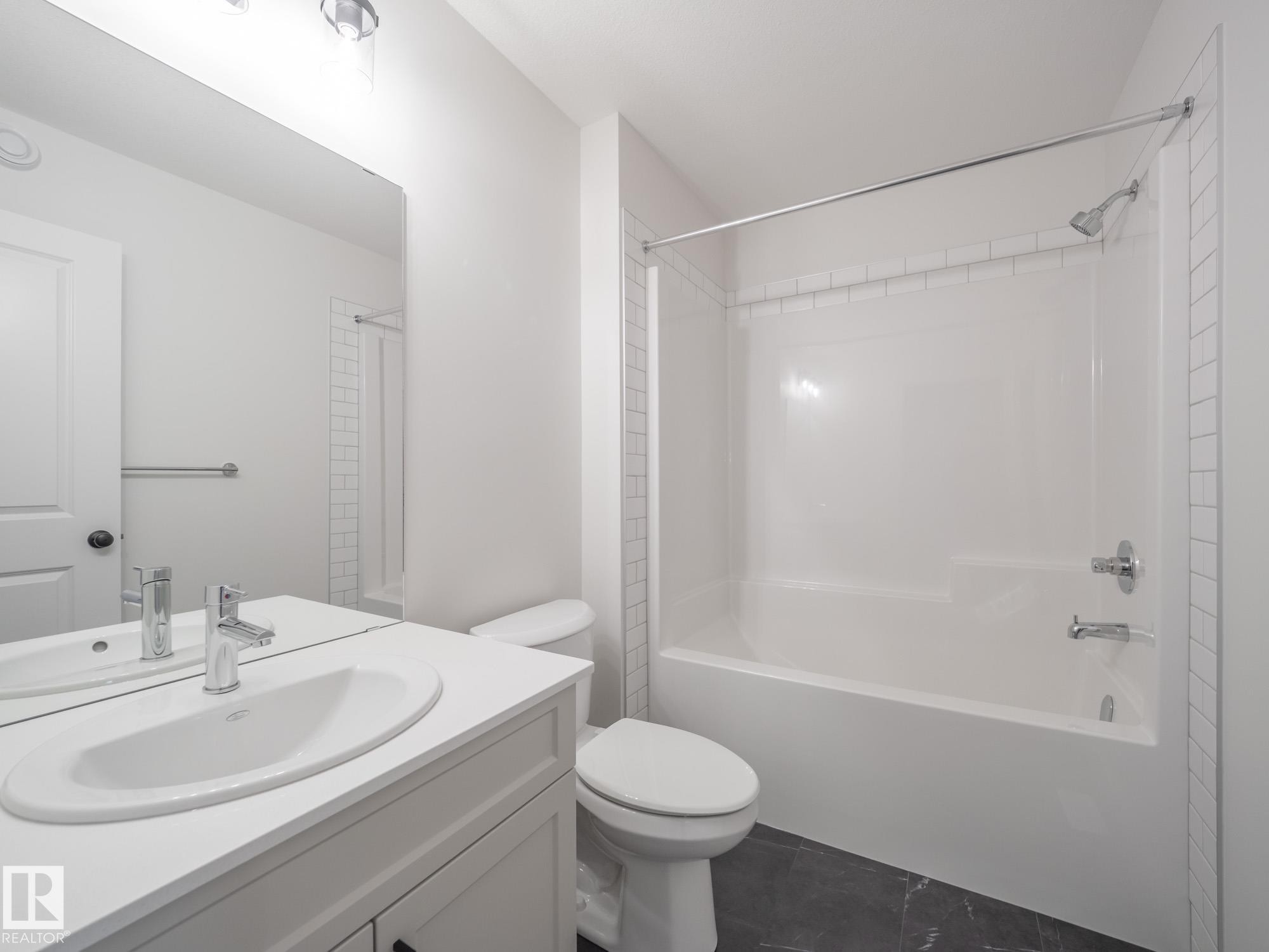 289 Rancher Road, Ardrossan, AB - Indoor Photo Showing Bathroom