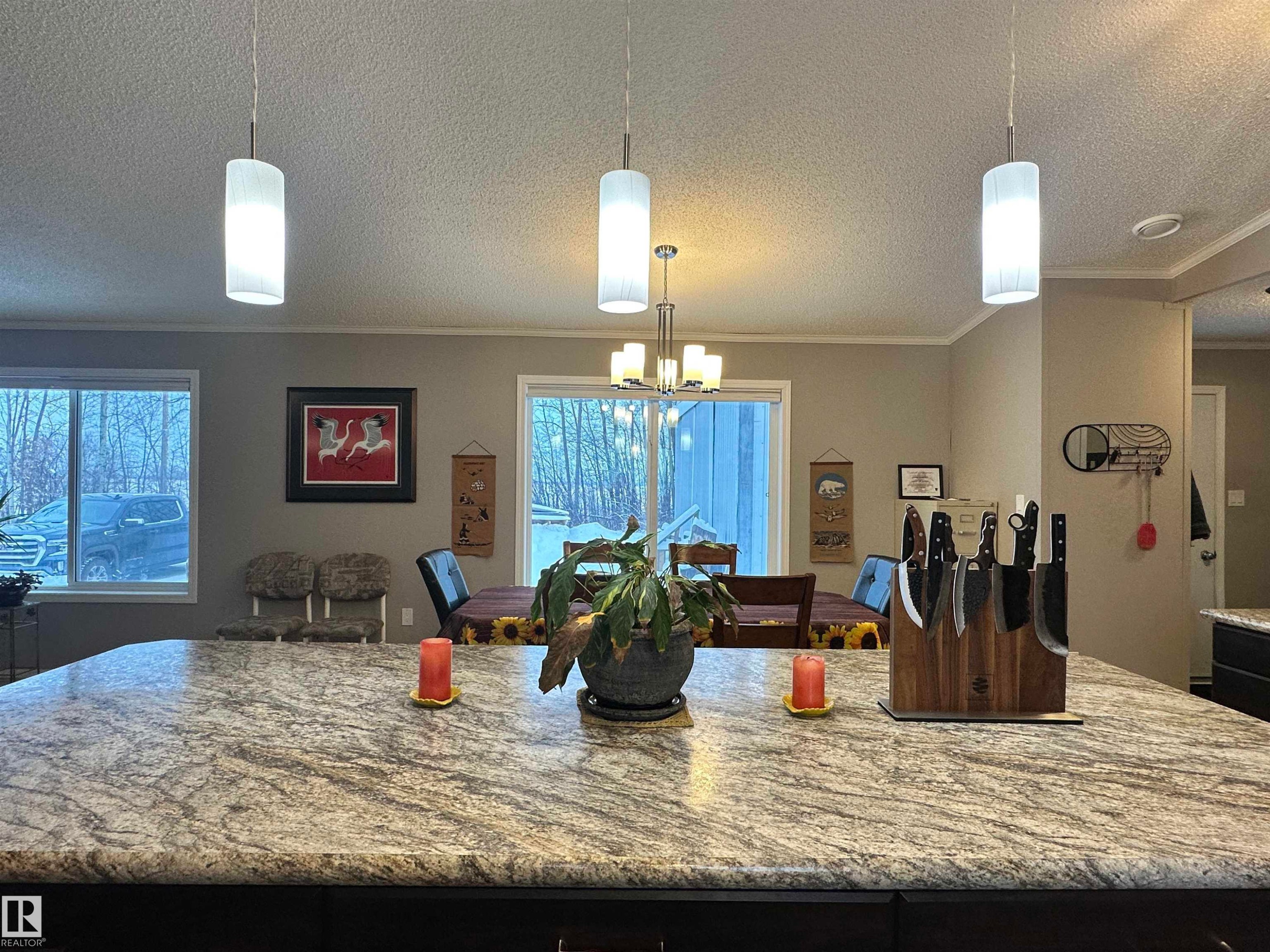 61211 Rge Road 265, Rural Westlock County, AB - Indoor Photo Showing Dining Room