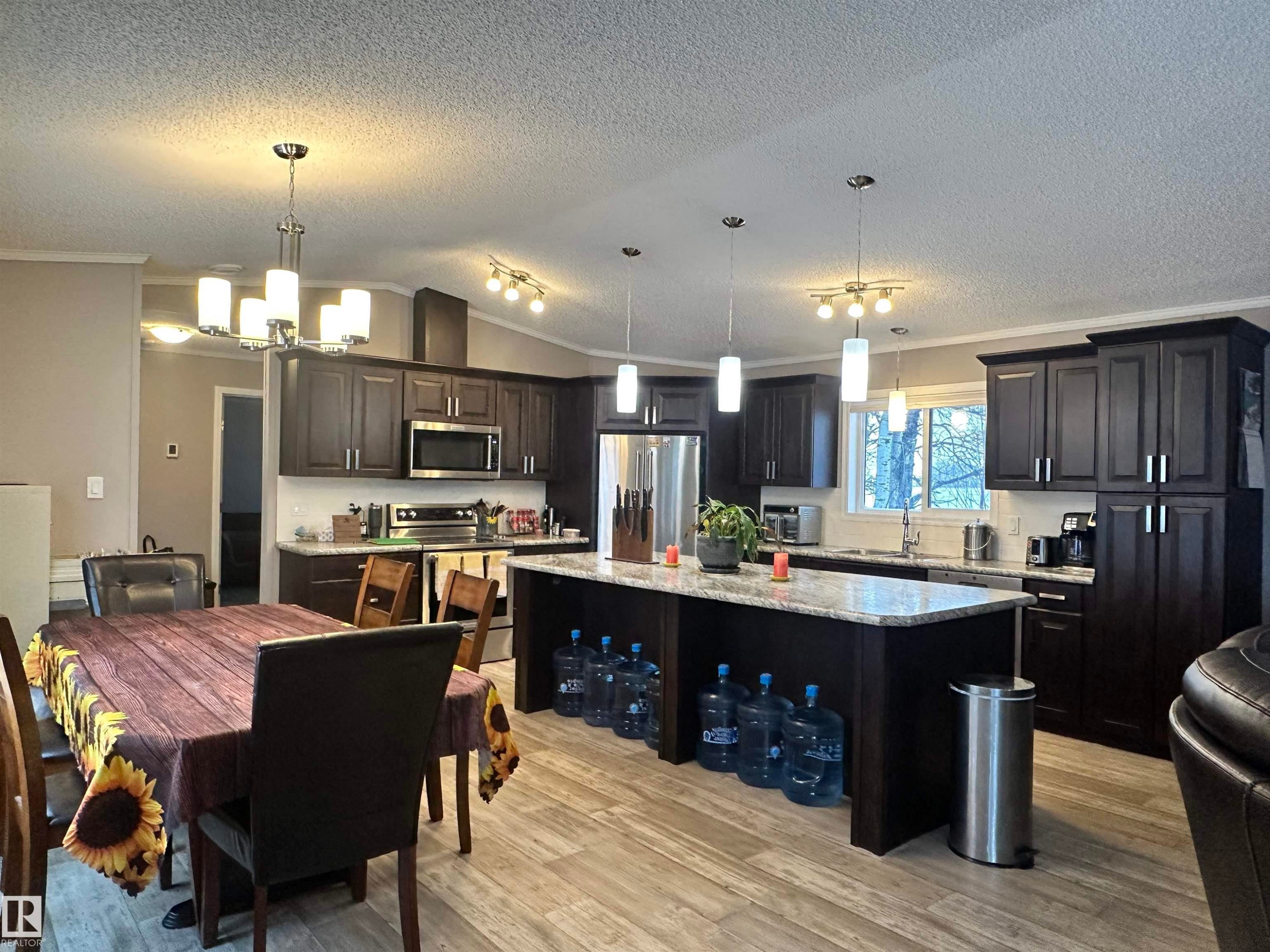 61211 Rge Road 265, Rural Westlock County, AB - Indoor