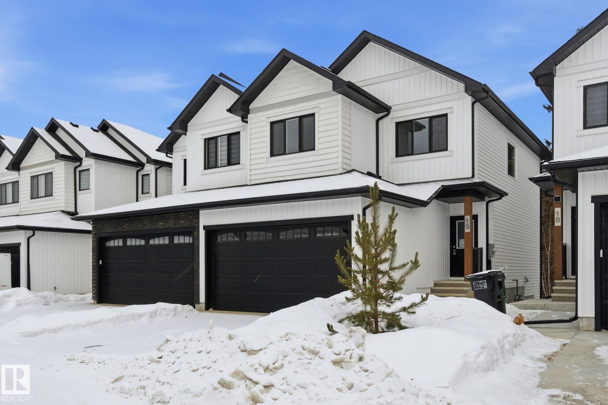 19 5122 213A Street, Edmonton, AB - Outdoor With Facade