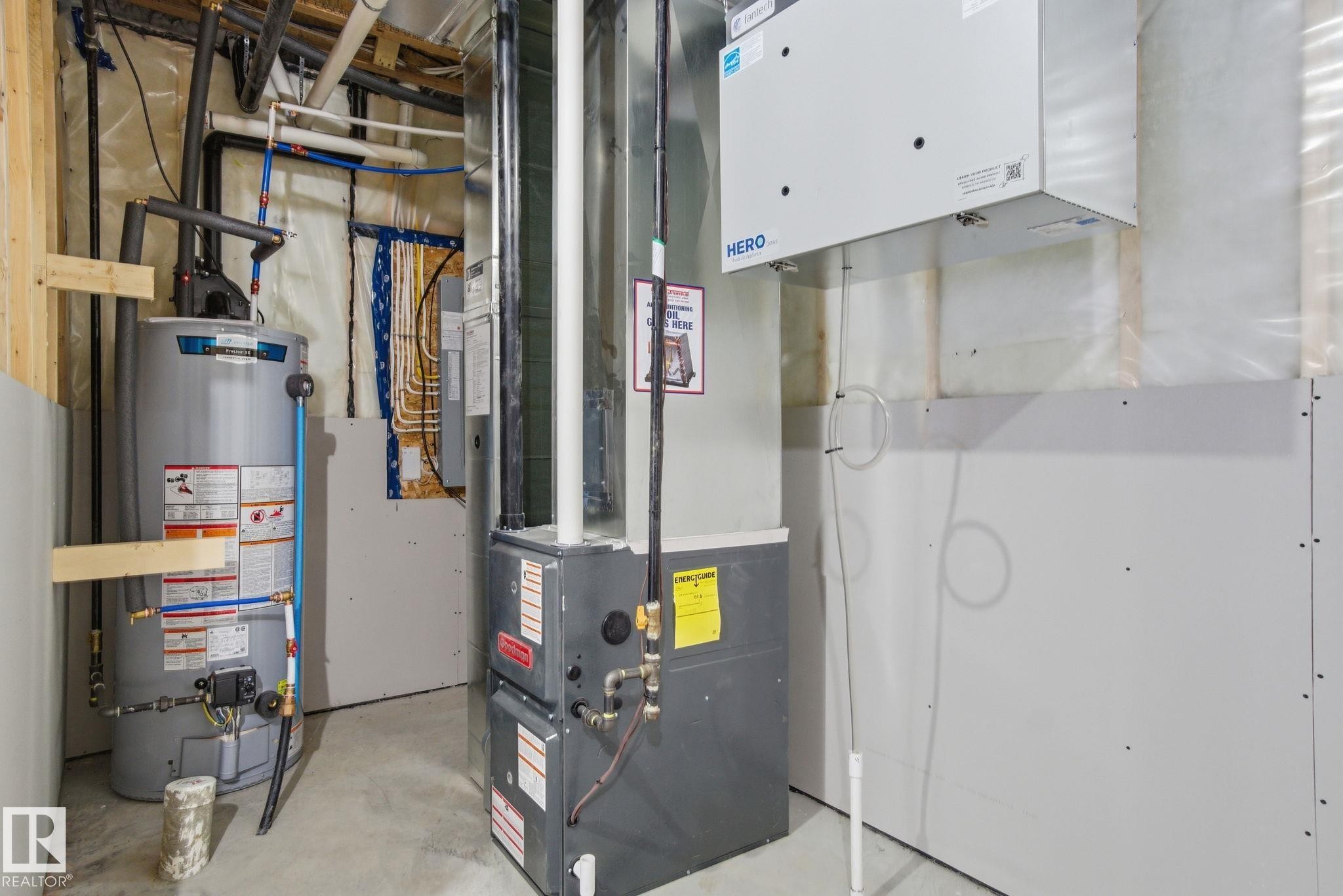 19 5122 213A Street, Edmonton, AB - Indoor Photo Showing Basement