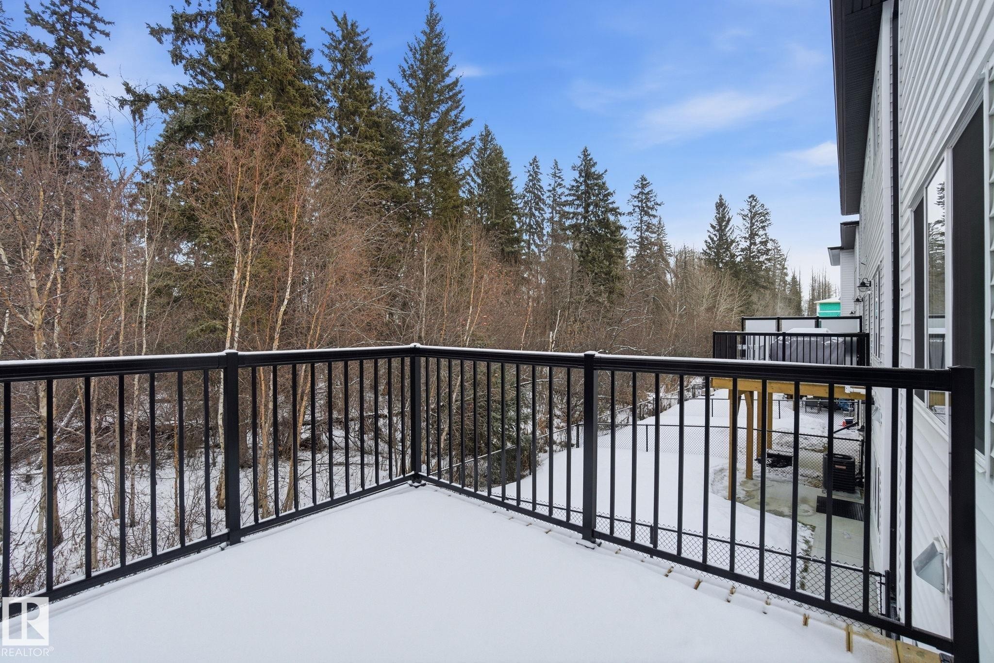 19 5122 213A Street, Edmonton, AB - Outdoor