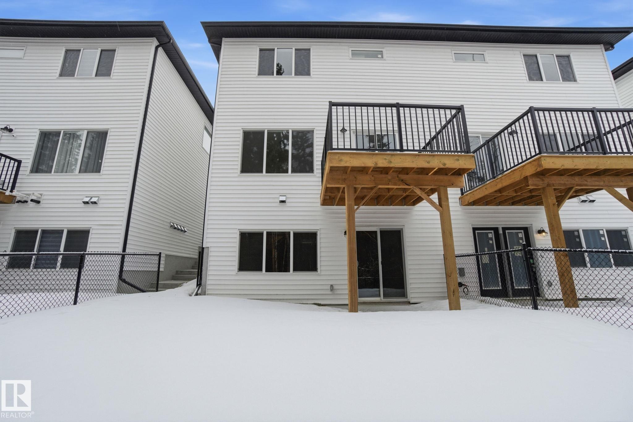 19 5122 213A Street, Edmonton, AB - Outdoor With Deck Patio Veranda