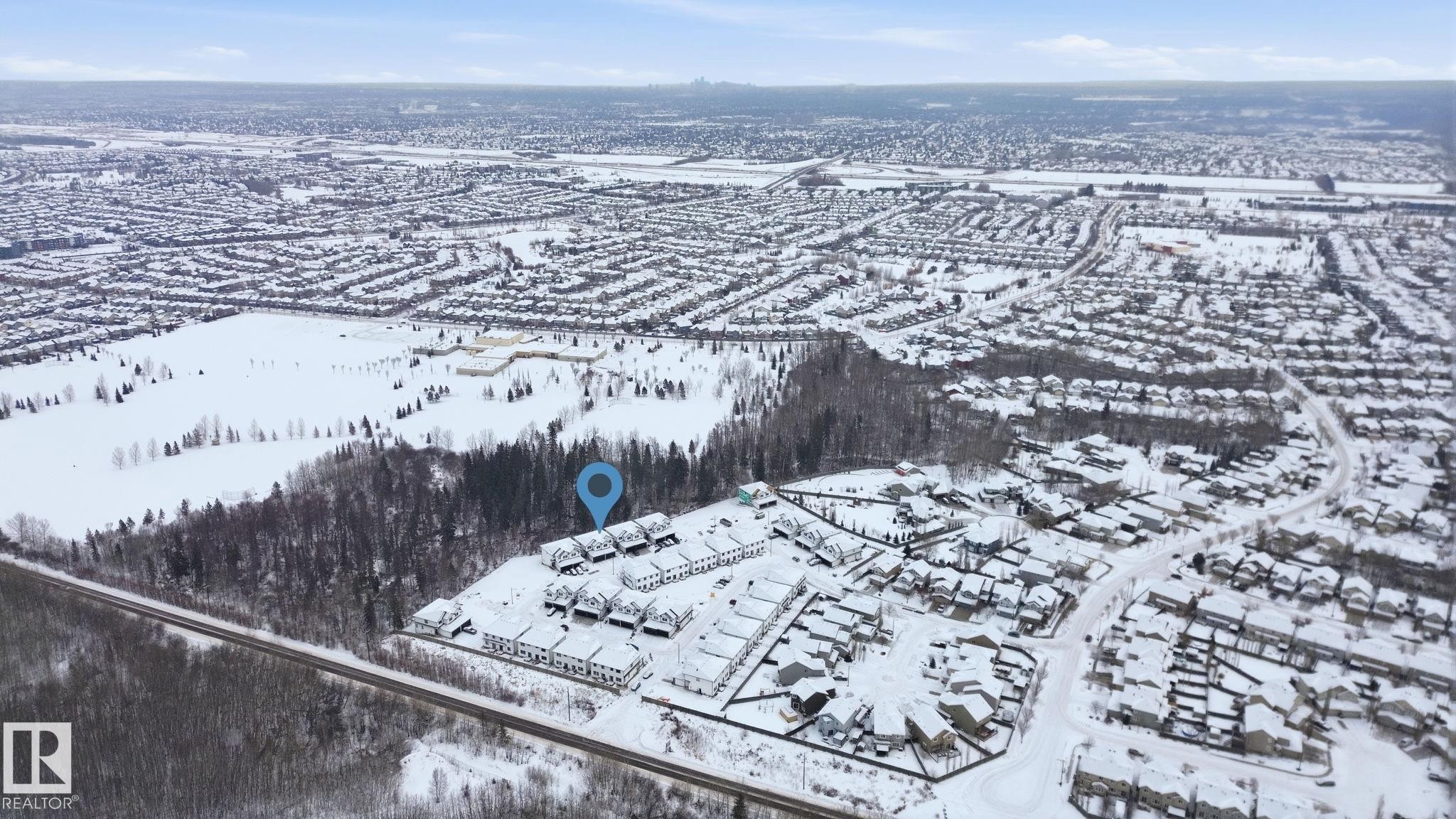 19 5122 213A Street, Edmonton, AB - Outdoor With View