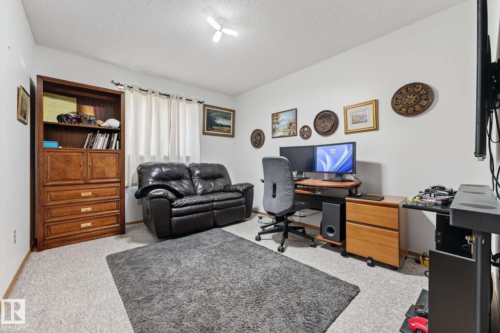 3310 113A Street, Edmonton, AB - Indoor Photo Showing Office