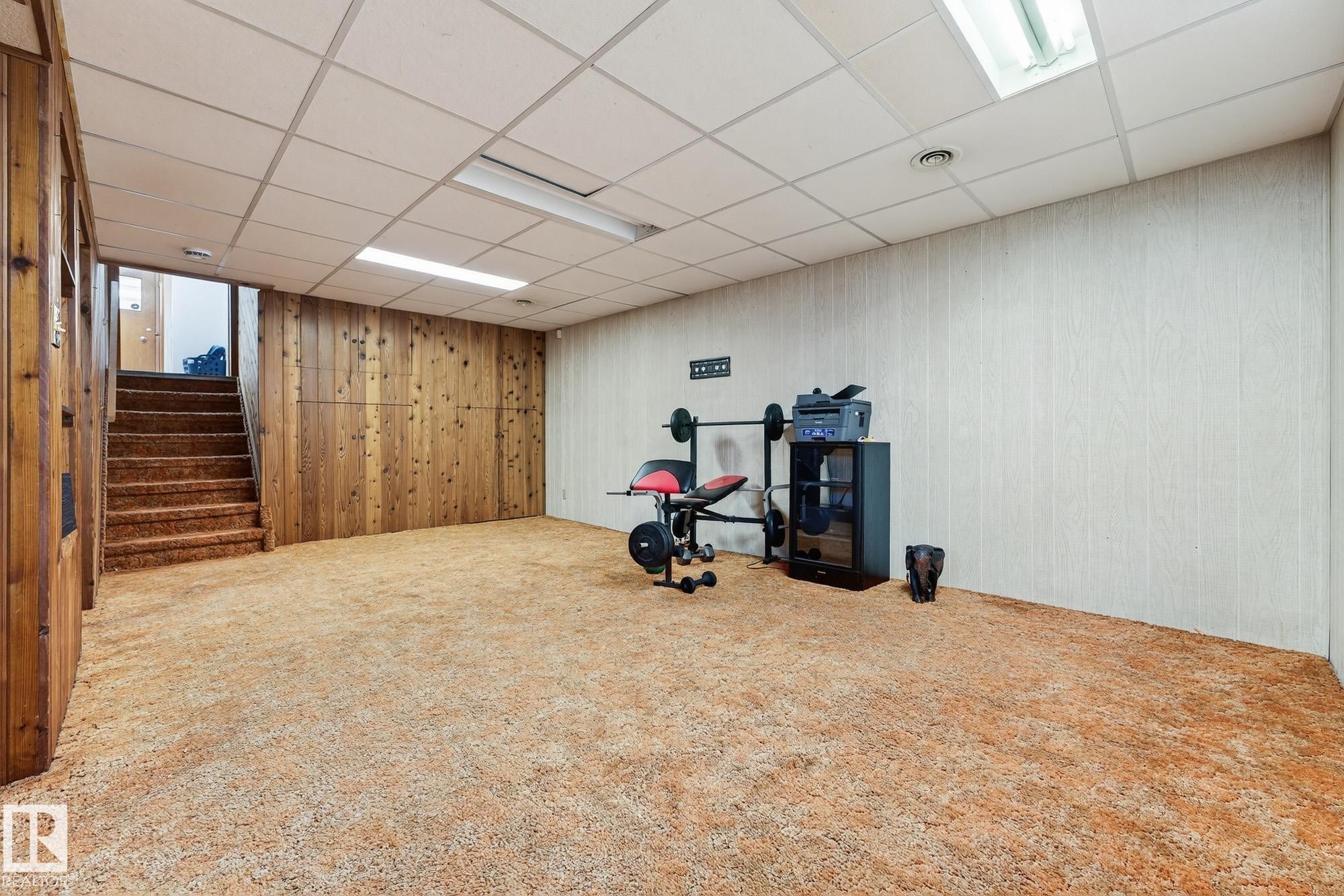 3310 113A Street, Edmonton, AB - Indoor