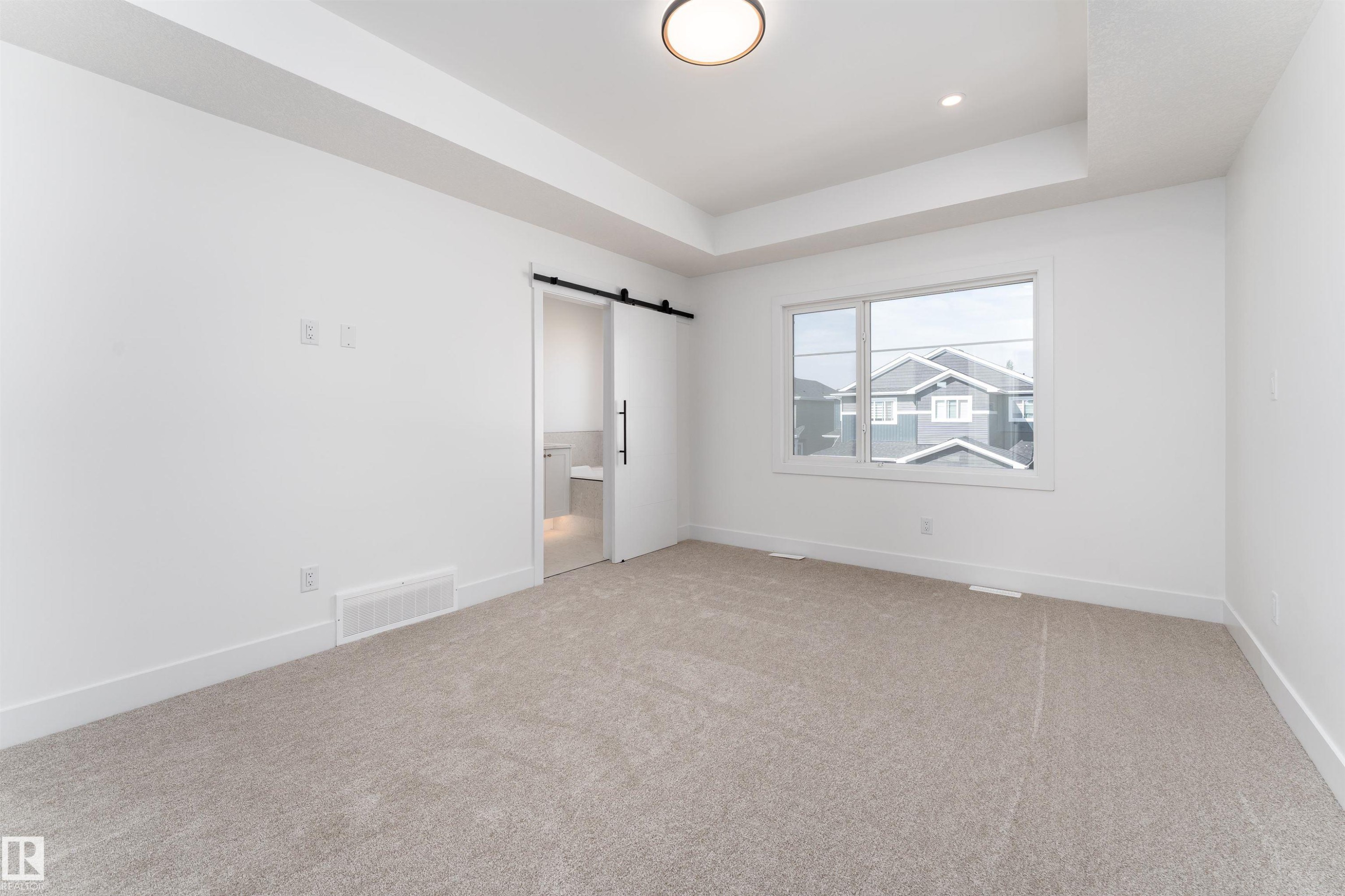 3127 Magpie Way, Edmonton, AB - Indoor Photo Showing Other Room