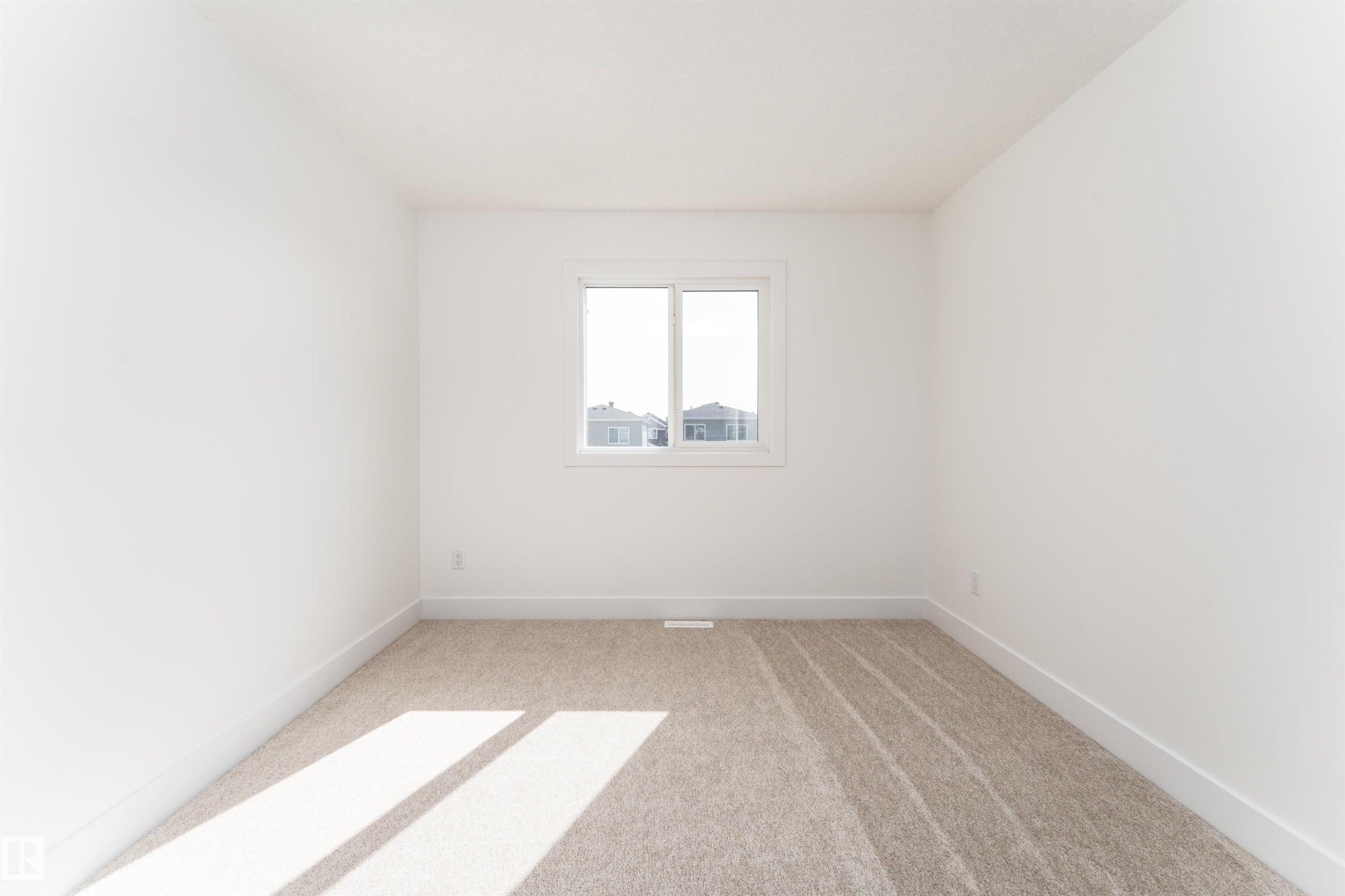 3127 Magpie Way, Edmonton, AB - Indoor Photo Showing Other Room