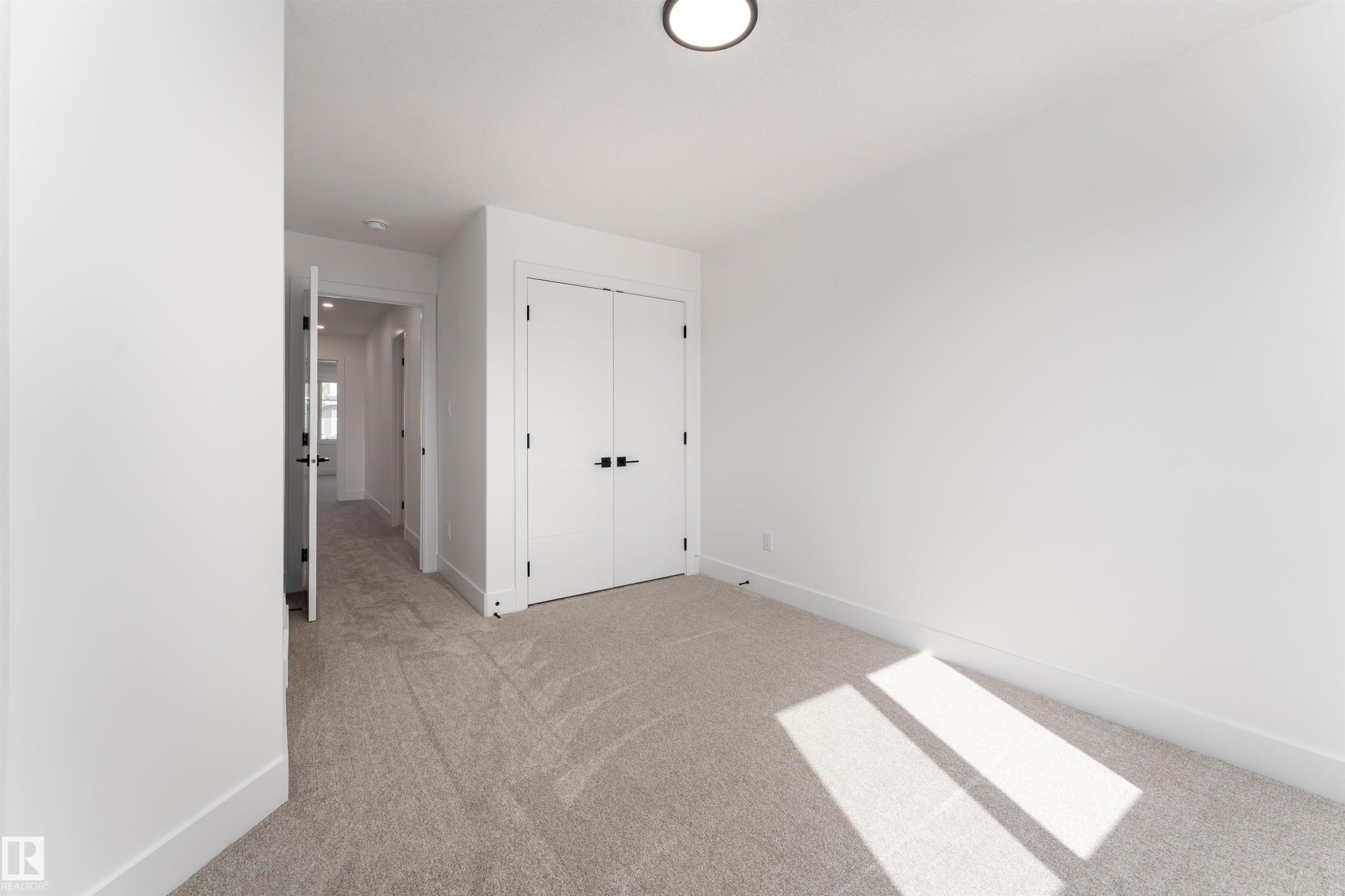 3127 Magpie Way, Edmonton, AB - Indoor Photo Showing Other Room