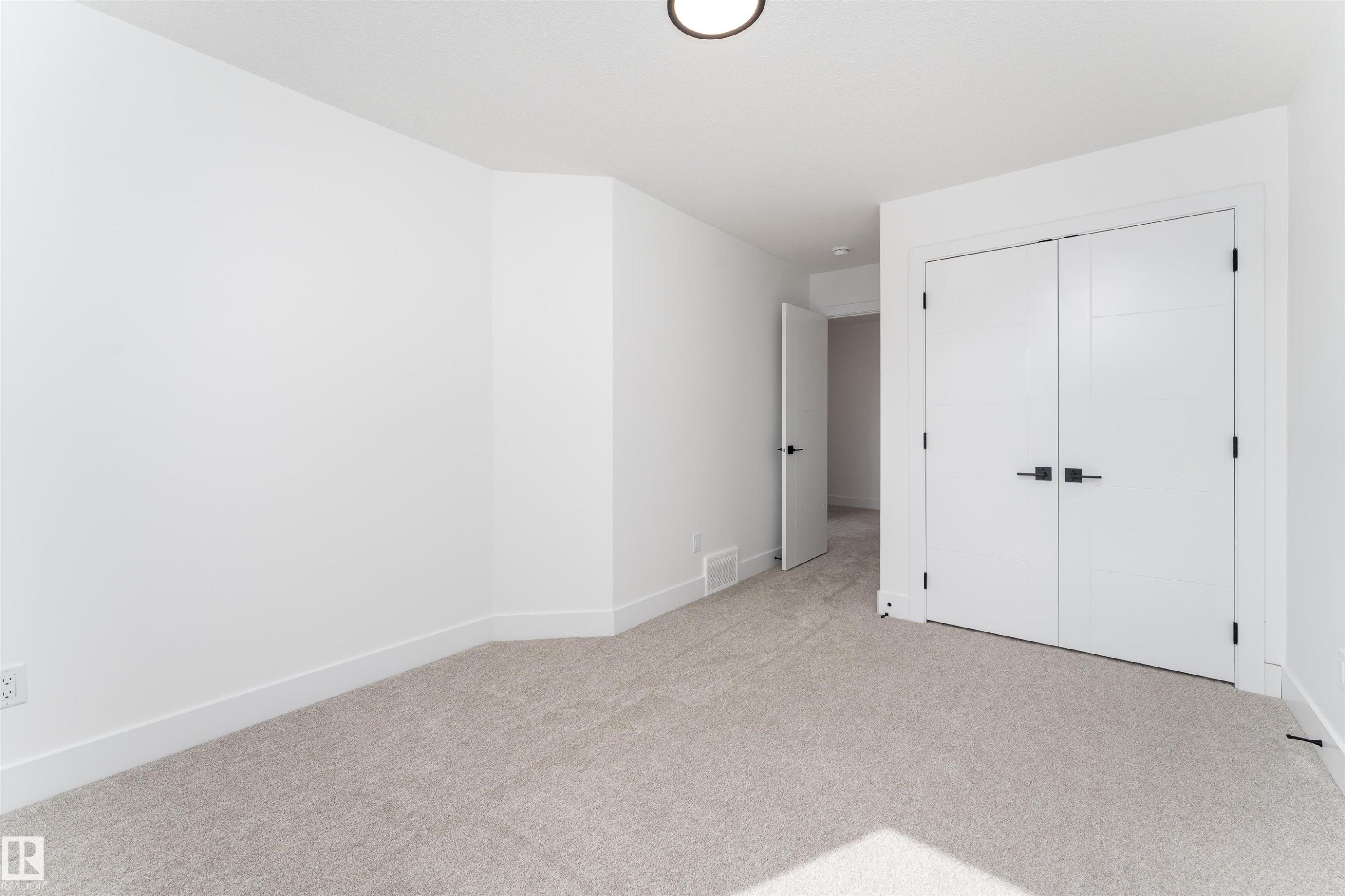 3127 Magpie Way, Edmonton, AB - Indoor Photo Showing Other Room